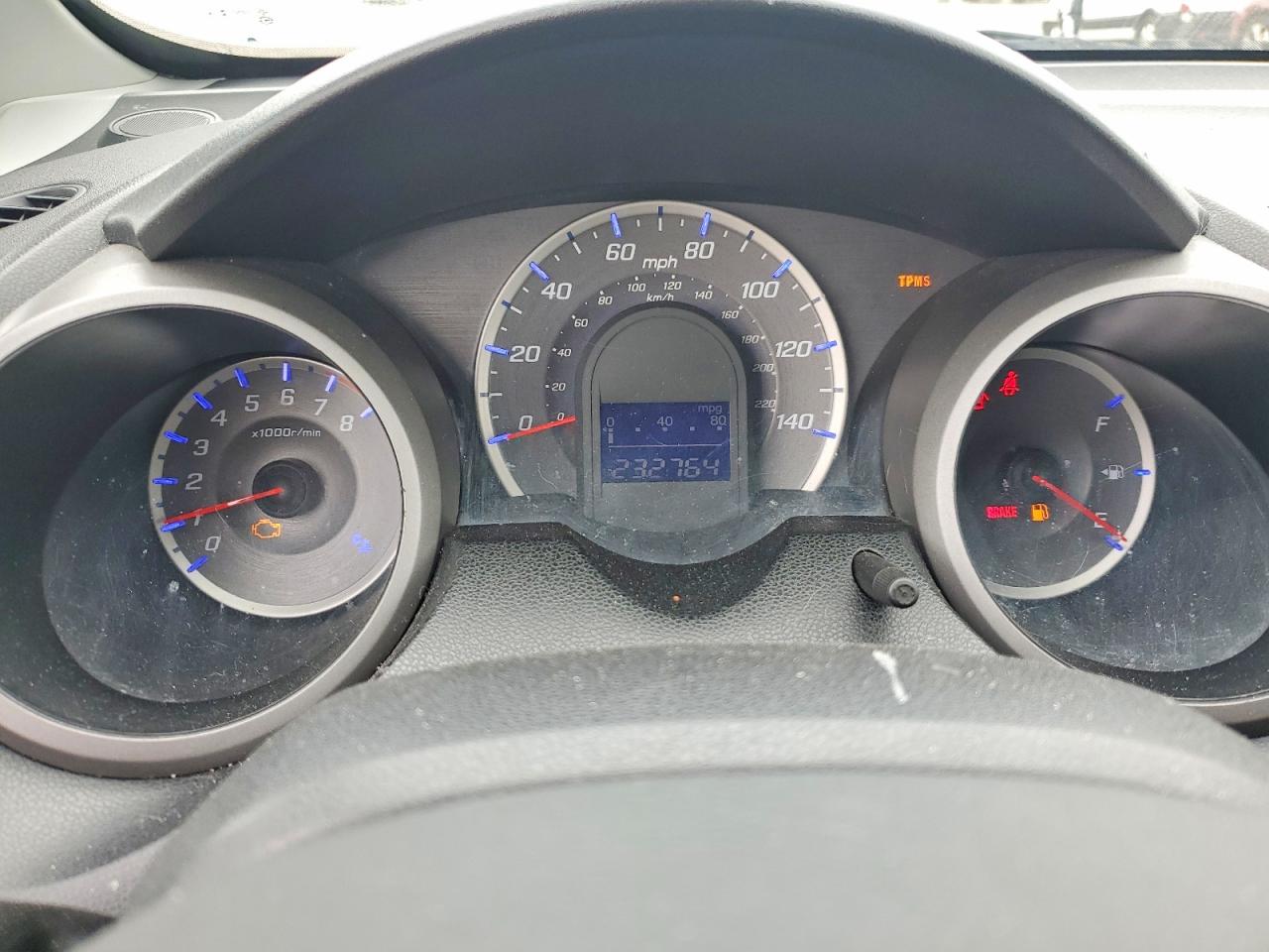 2010 Honda Fit White vin: JHMGE8H27AC037307