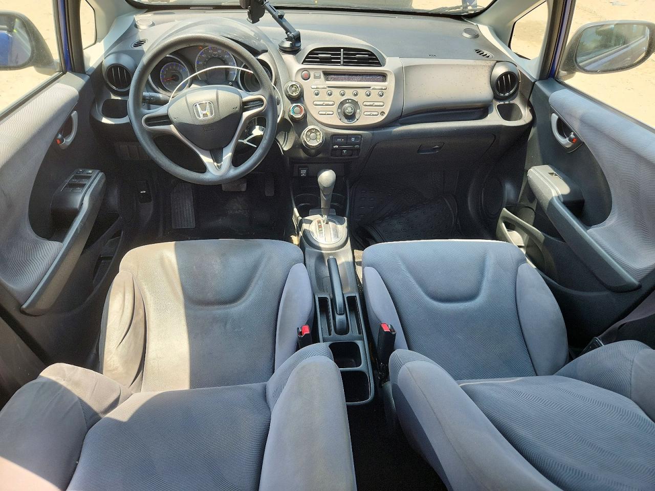 2010 Honda Fit Blue vin: JHMGE8H28AC015333