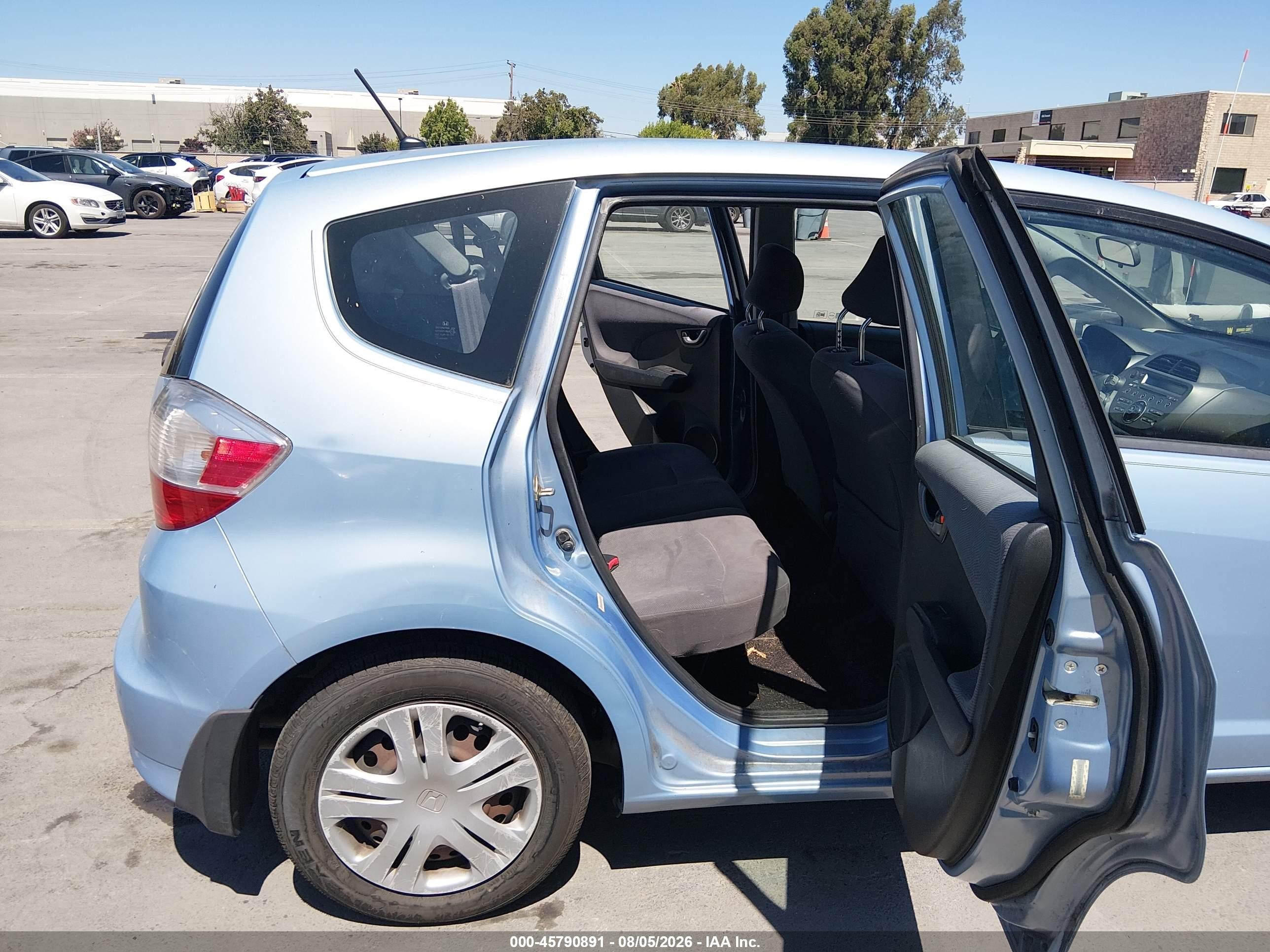 2010 Honda Fit   Blue vin: JHMGE8H28AC036621