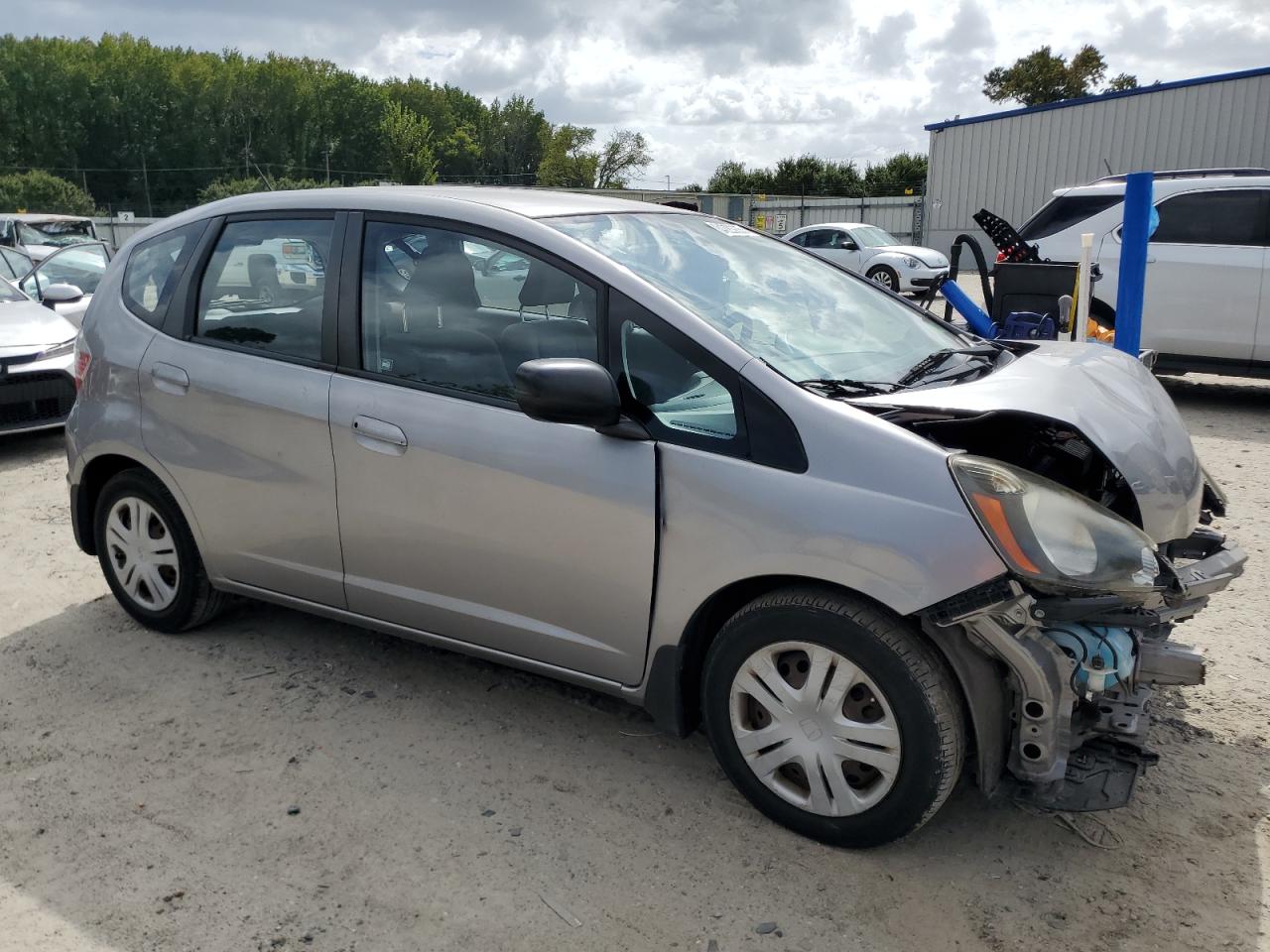 2010 Honda Fit Silver vin: JHMGE8H28AS000725