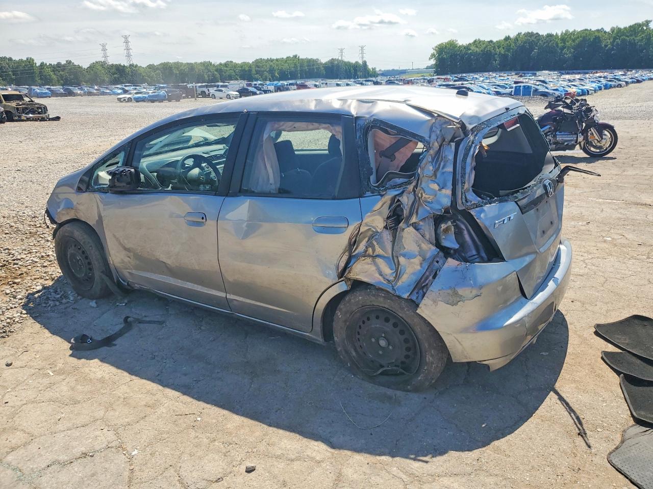 2010 Honda Fit Silver vin: JHMGE8H28AS012860