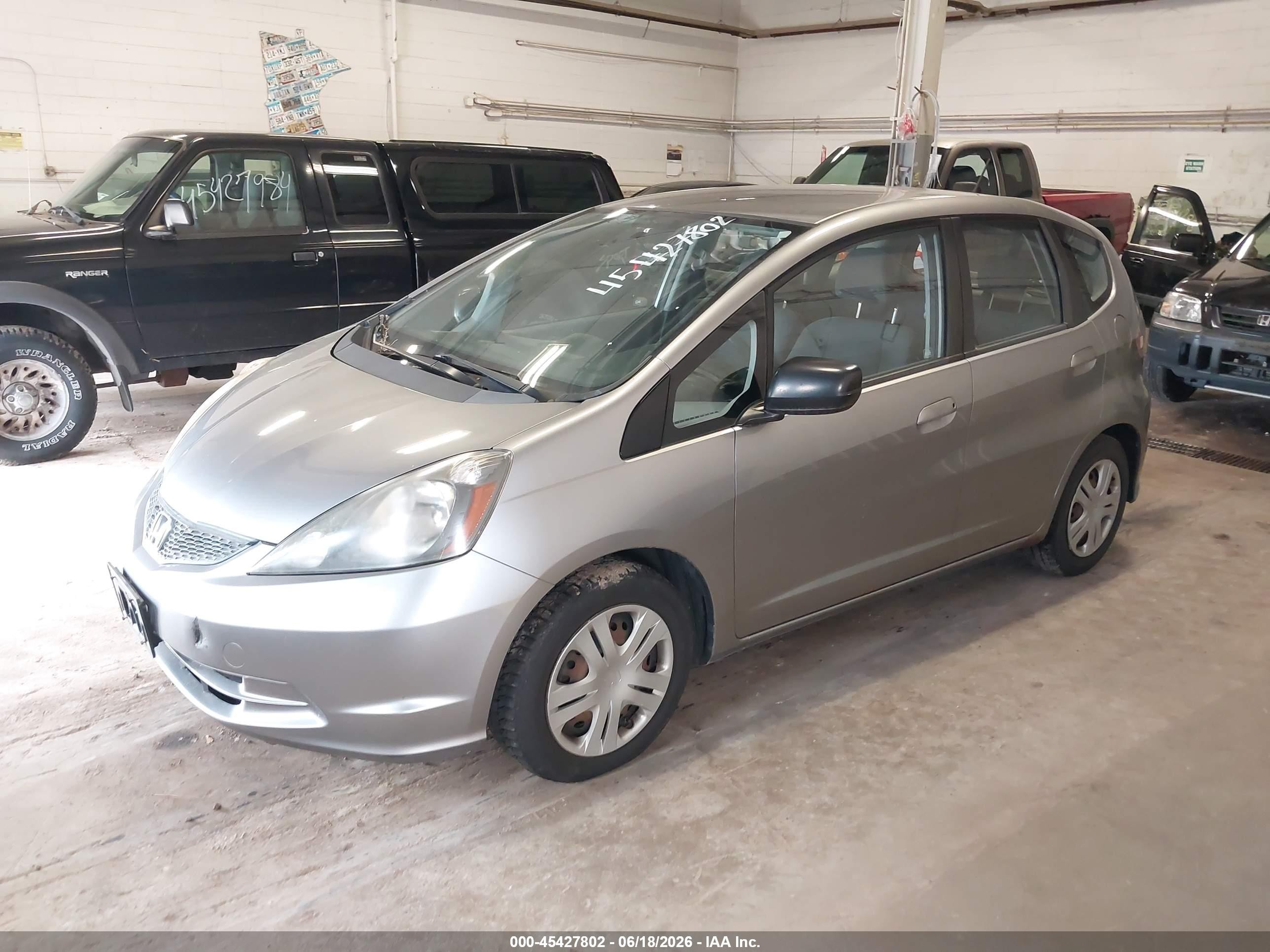2010 Honda Fit   Silver vin: JHMGE8H29AC008827