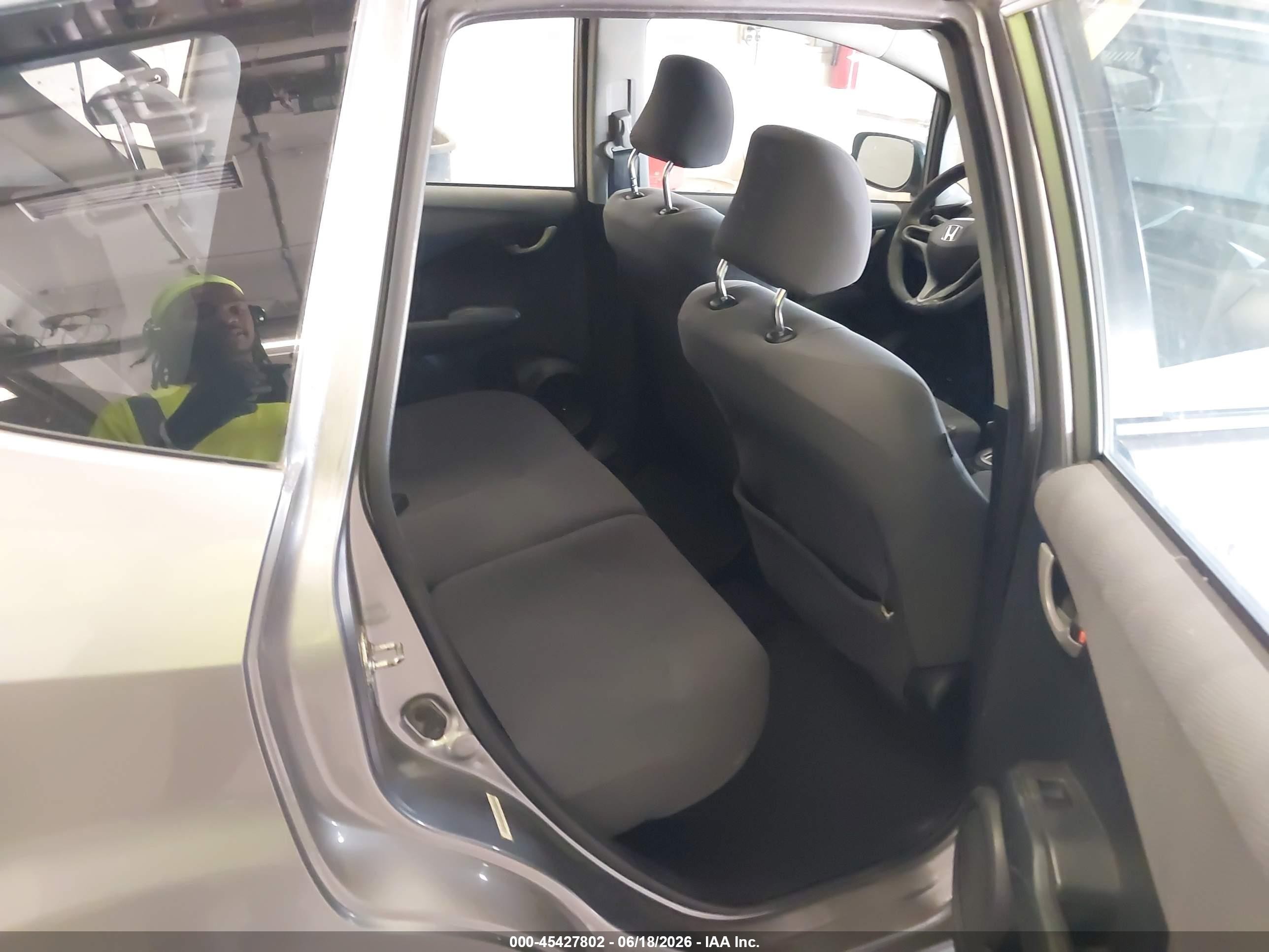 2010 Honda Fit   Silver vin: JHMGE8H29AC008827