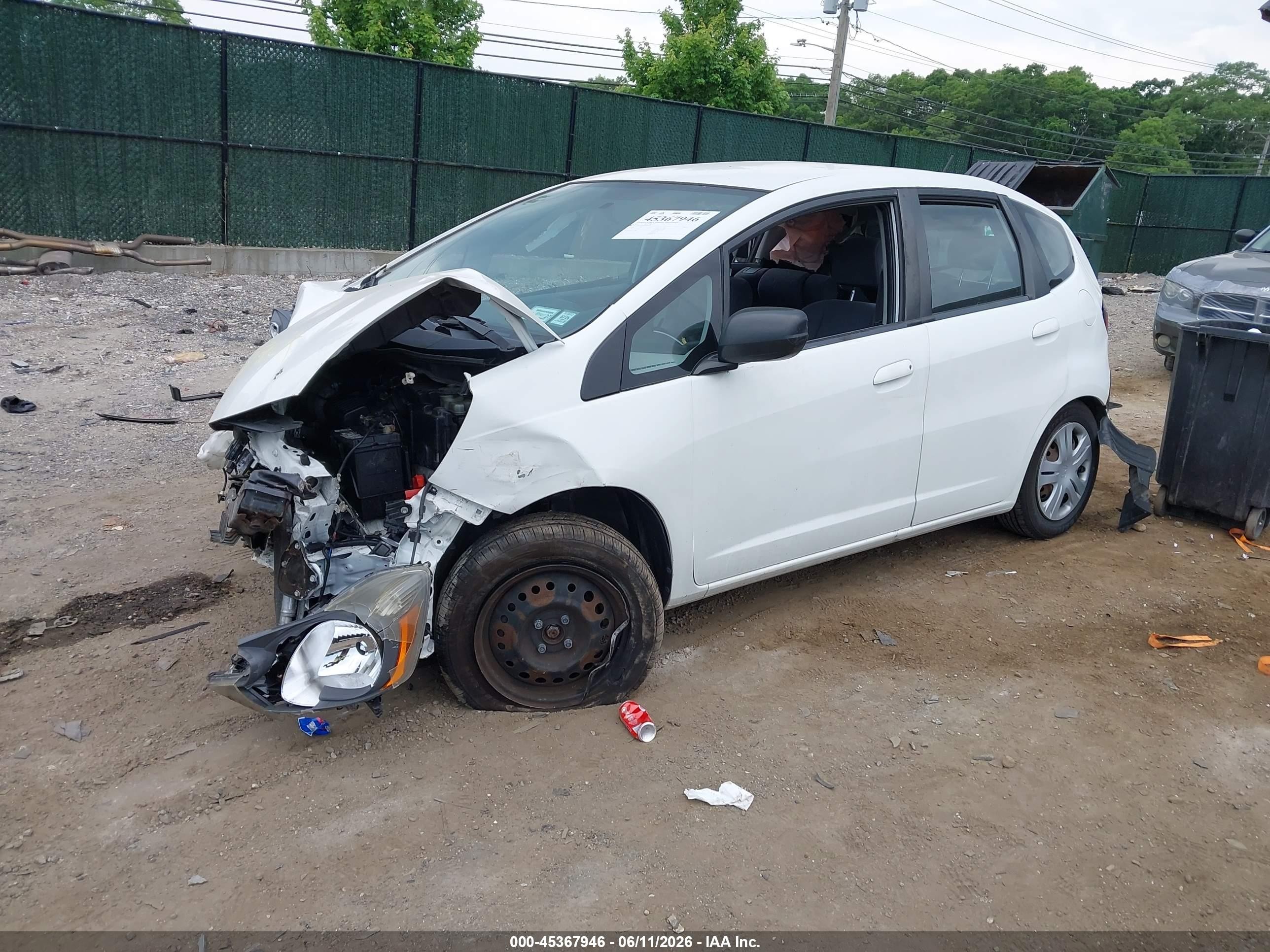 2010 Honda Fit White vin: JHMGE8H29AS003732