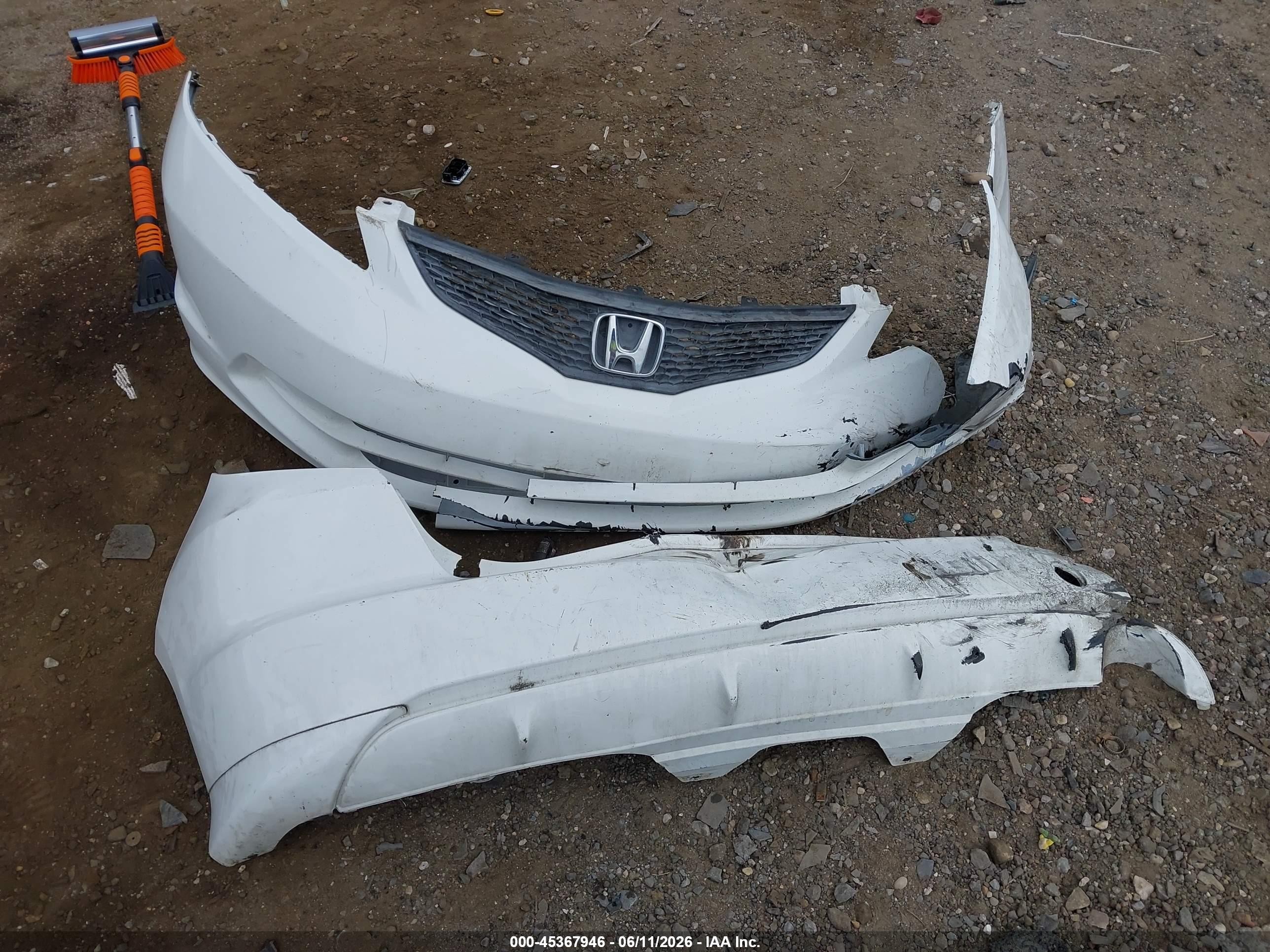 2010 Honda Fit White vin: JHMGE8H29AS003732