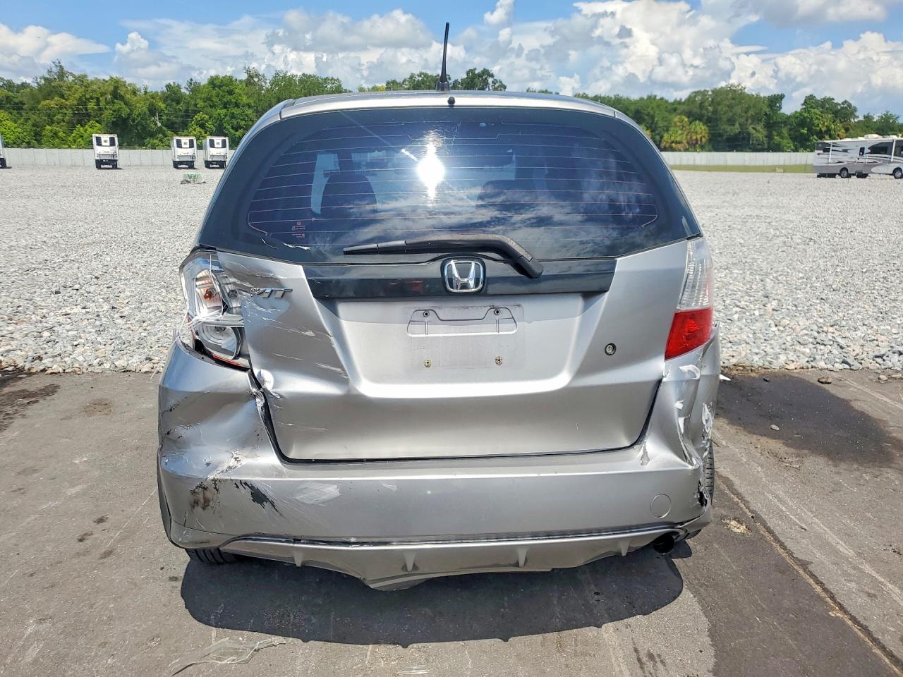 2010 Honda Fit Silver vin: JHMGE8H29AS017520