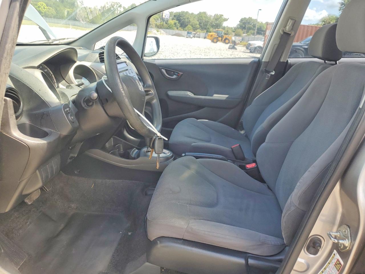 2010 Honda Fit Silver vin: JHMGE8H29AS017520