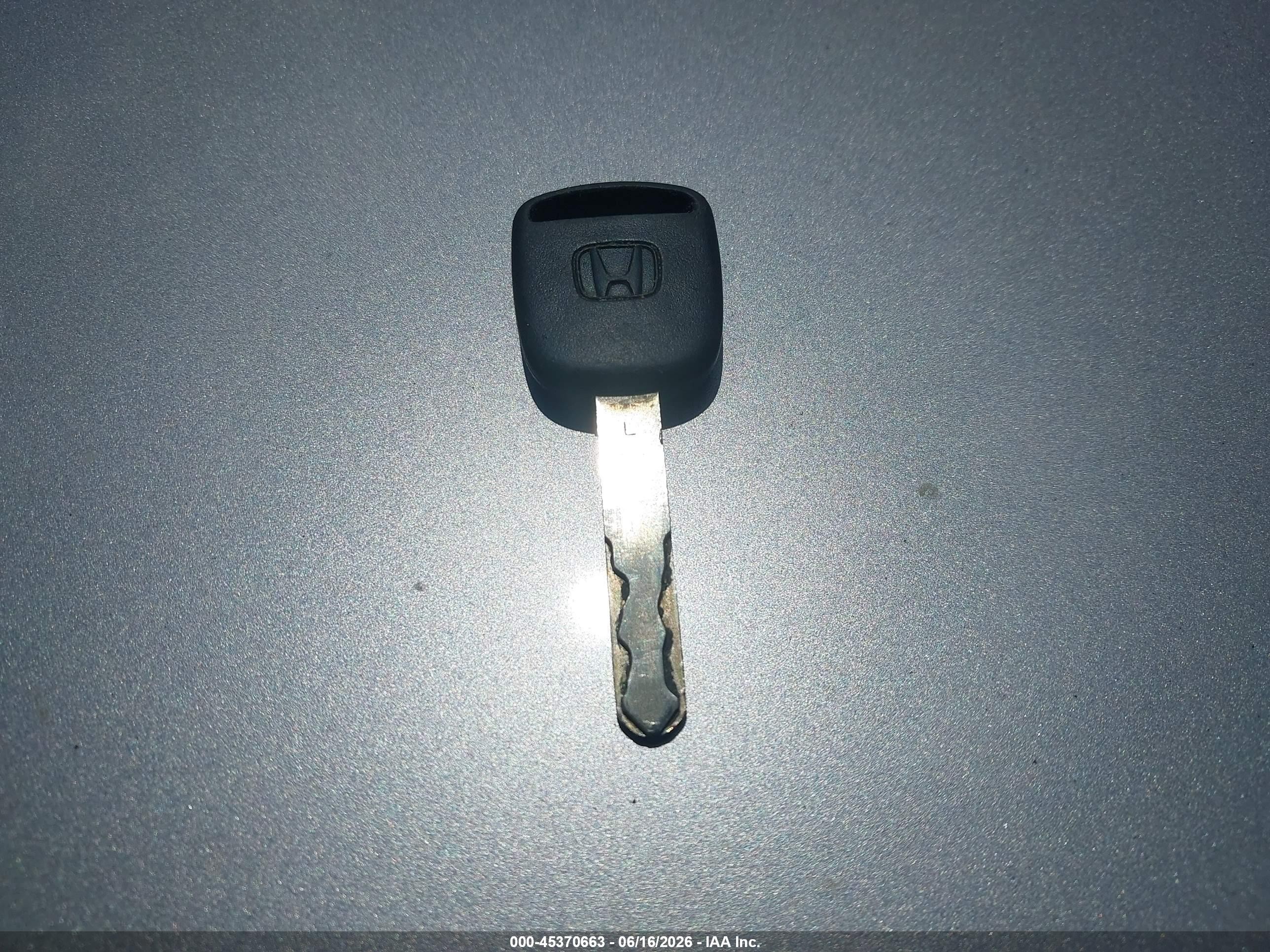 2010 Honda Fit   Silver vin: JHMGE8H2XAC003412