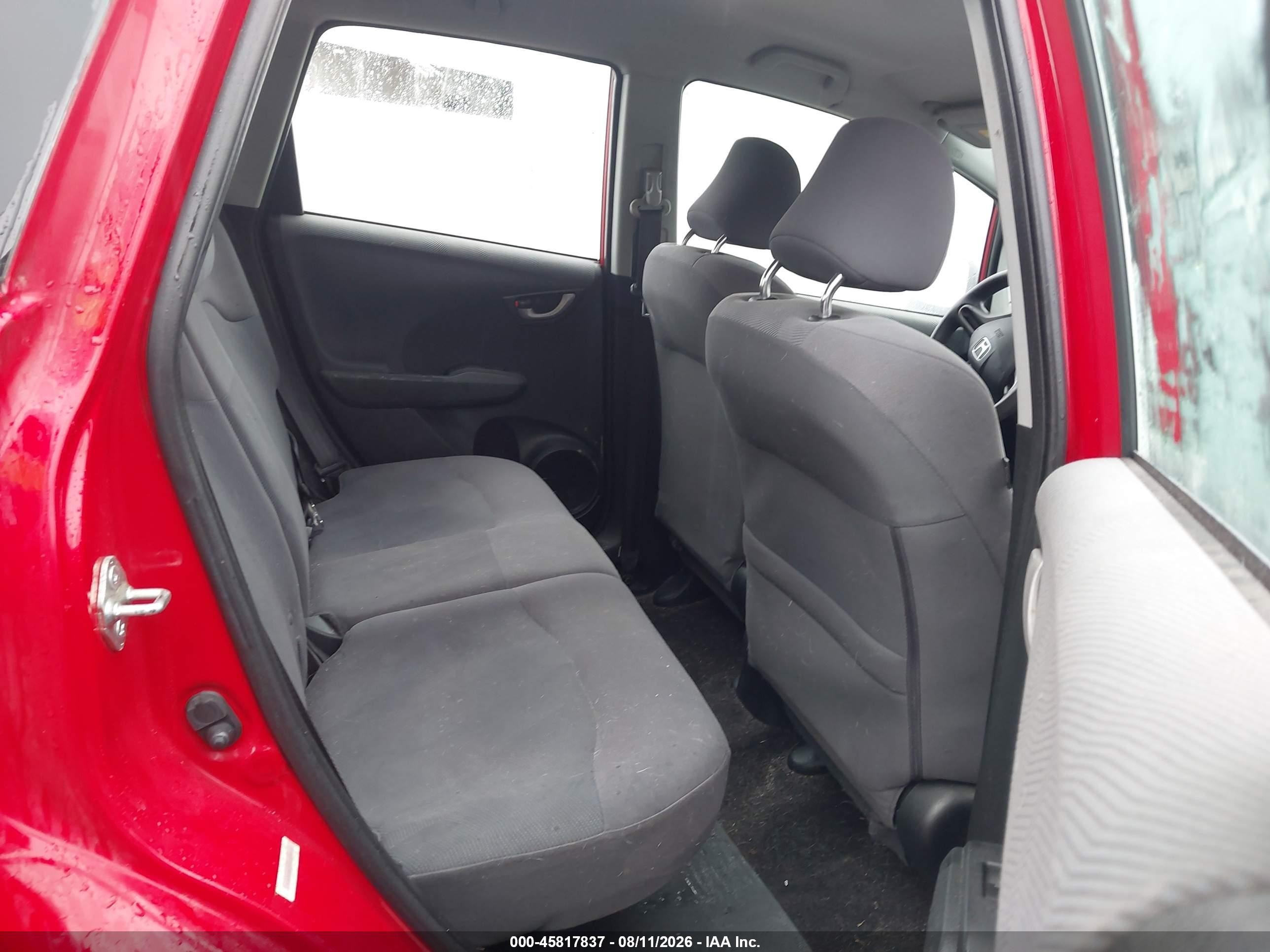 2010 Honda Fit Red vin: JHMGE8H2XAC004611