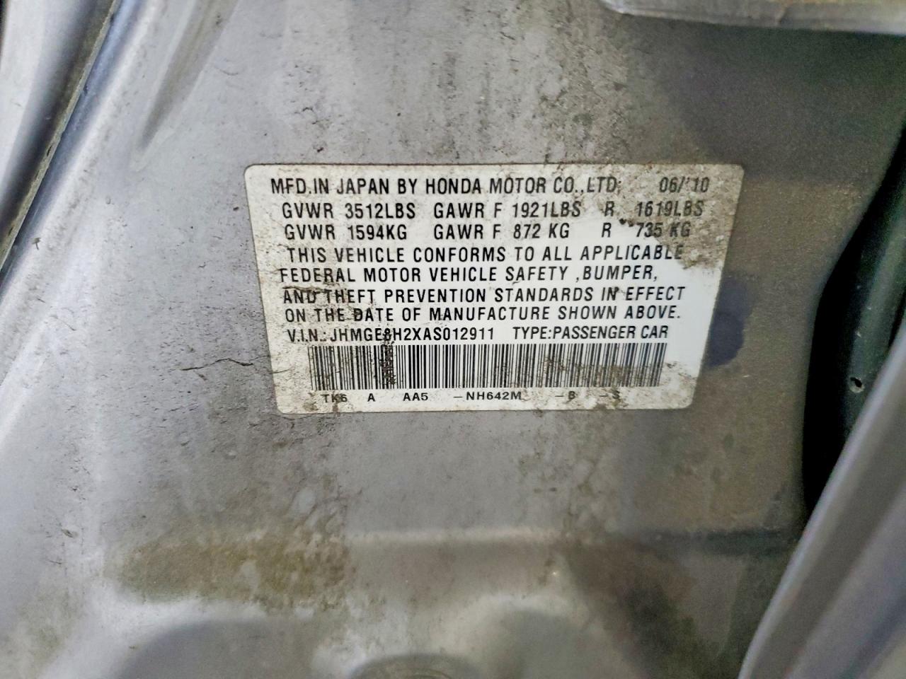2010 Honda Fit Silver vin: JHMGE8H2XAS012911