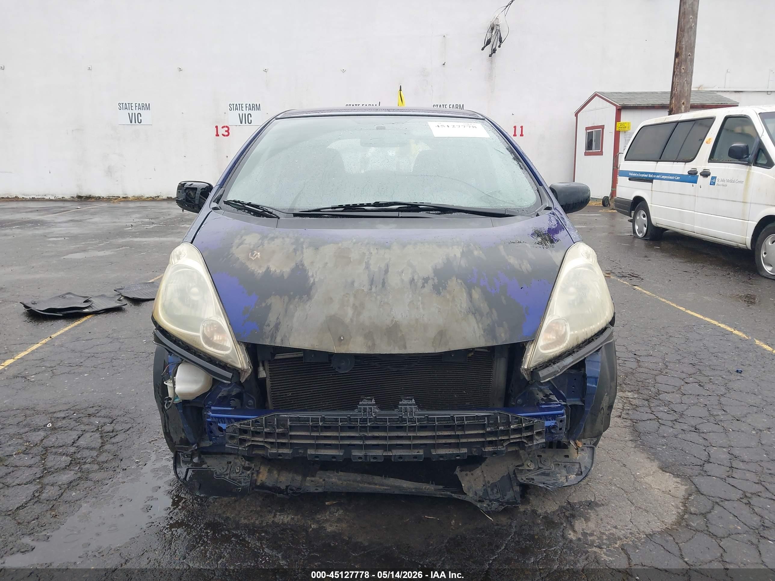 2010 Honda Fit   Blue vin: JHMGE8H2XAS019504