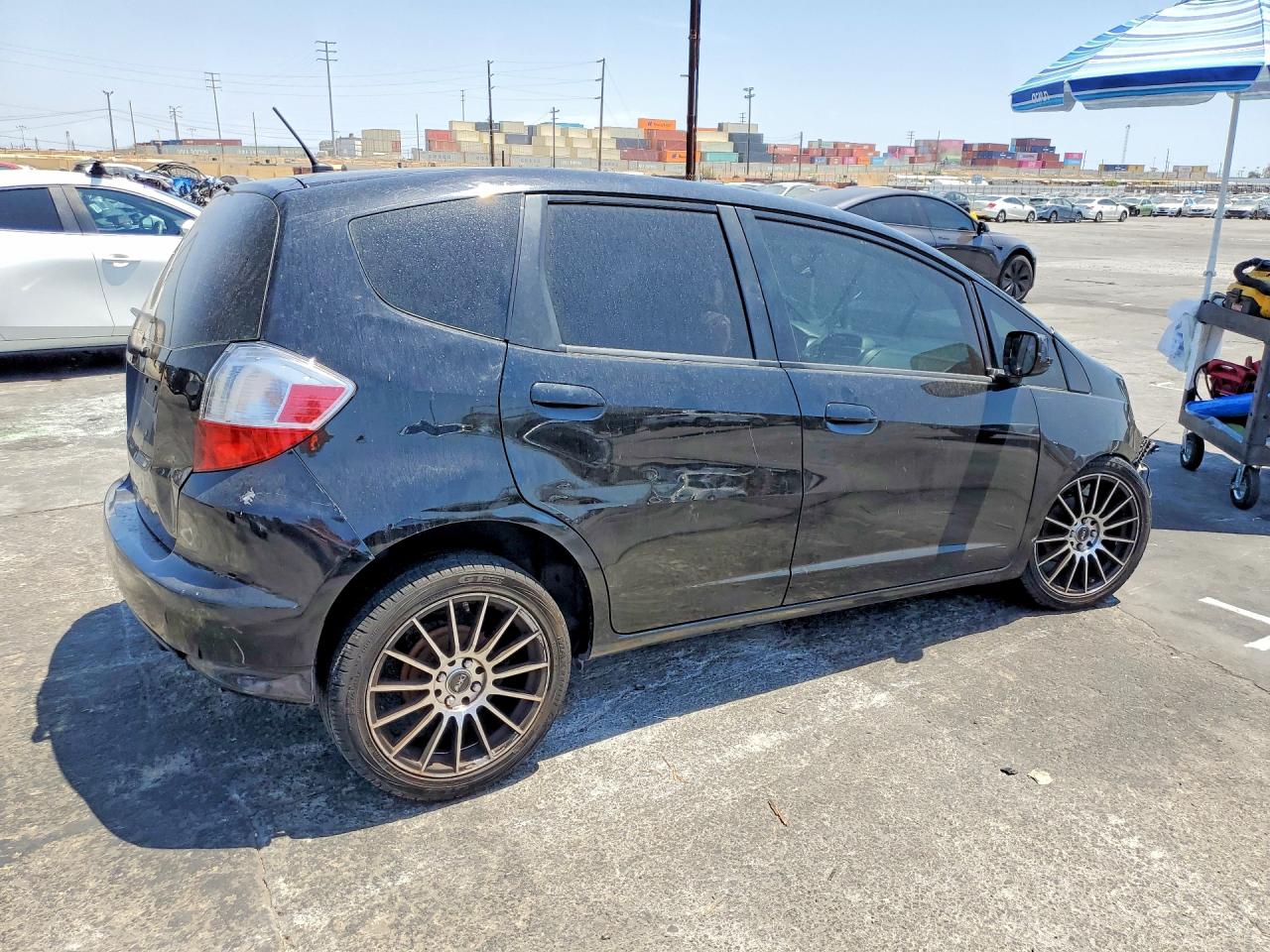 2011 Honda Fit Black vin: JHMGE8H30BS010983