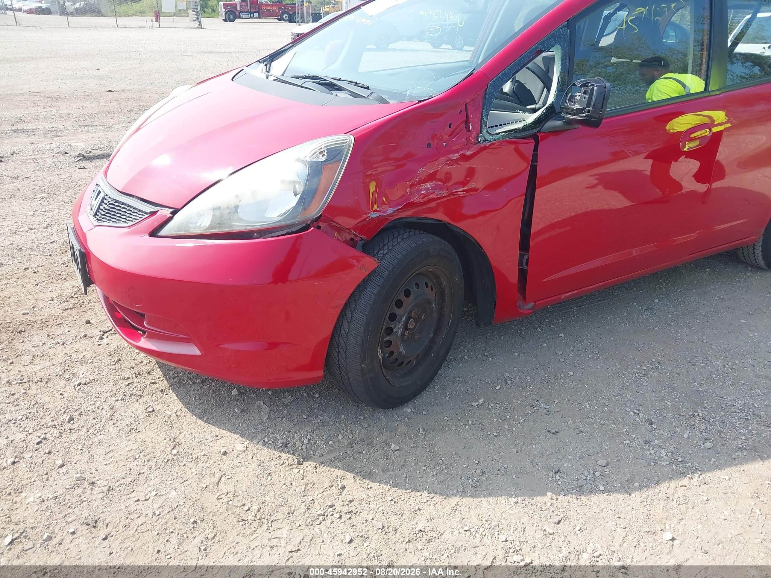 2012 Honda Fit   Red vin: JHMGE8H30CC037404