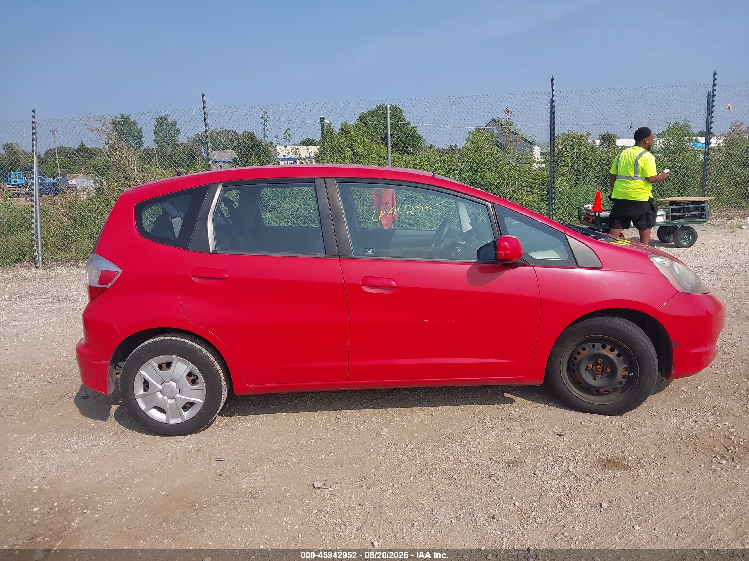 2012 Honda Fit   Red vin: JHMGE8H30CC037404