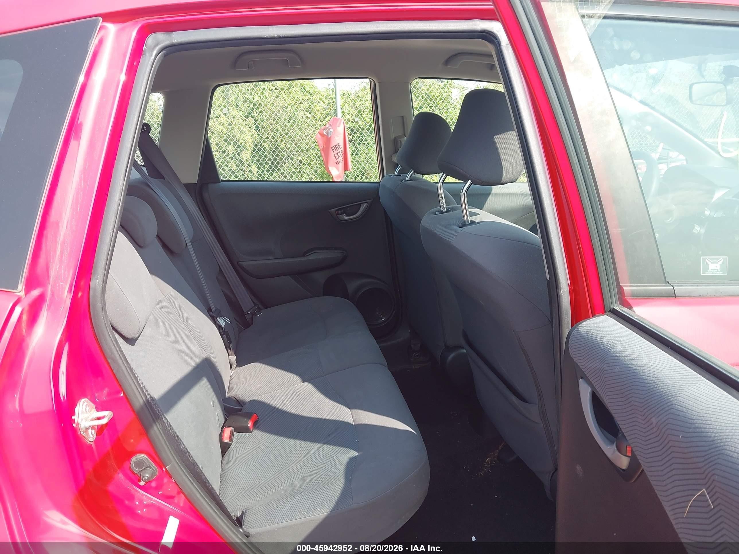 2012 Honda Fit   Red vin: JHMGE8H30CC037404
