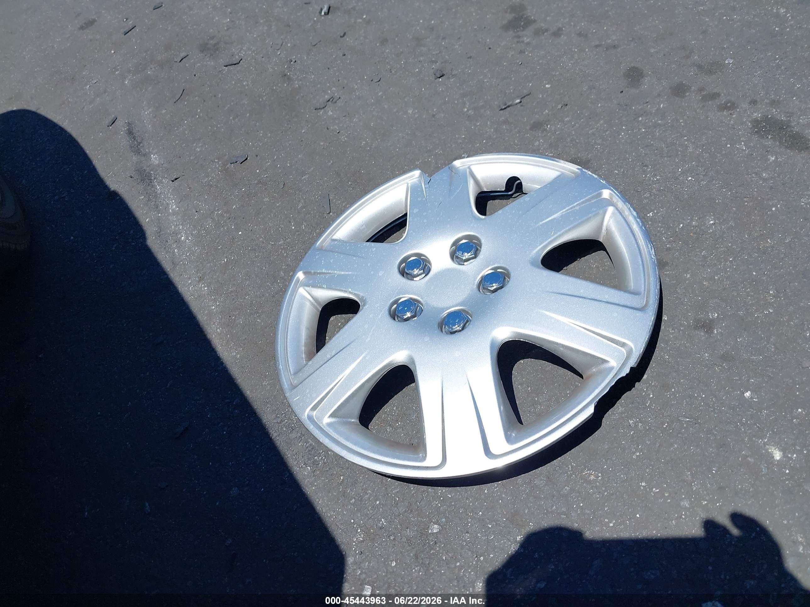 2012 Honda Fit   Silver vin: JHMGE8H30CC037547