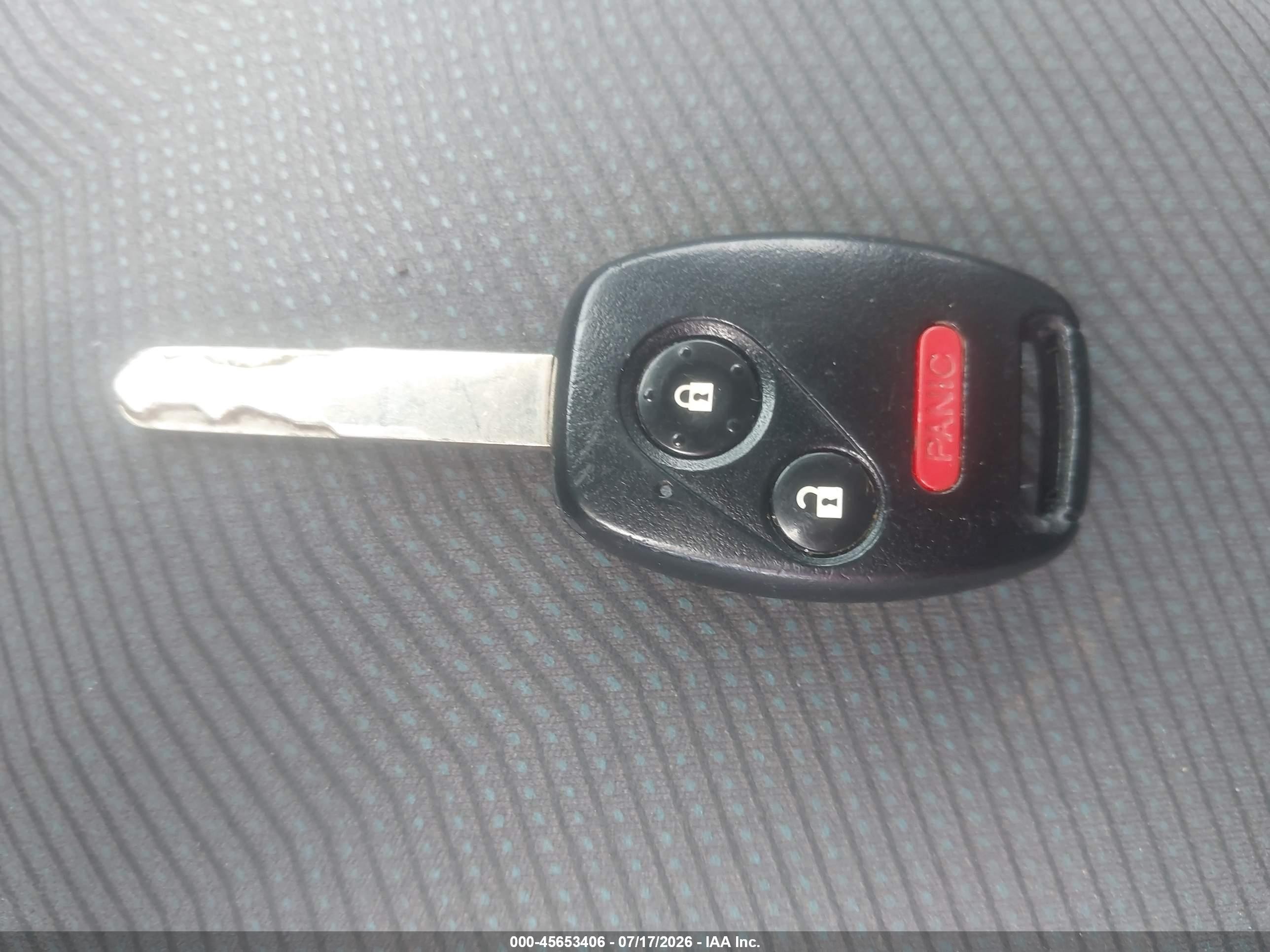 2012 Honda Fit   White vin: JHMGE8H30CS005963