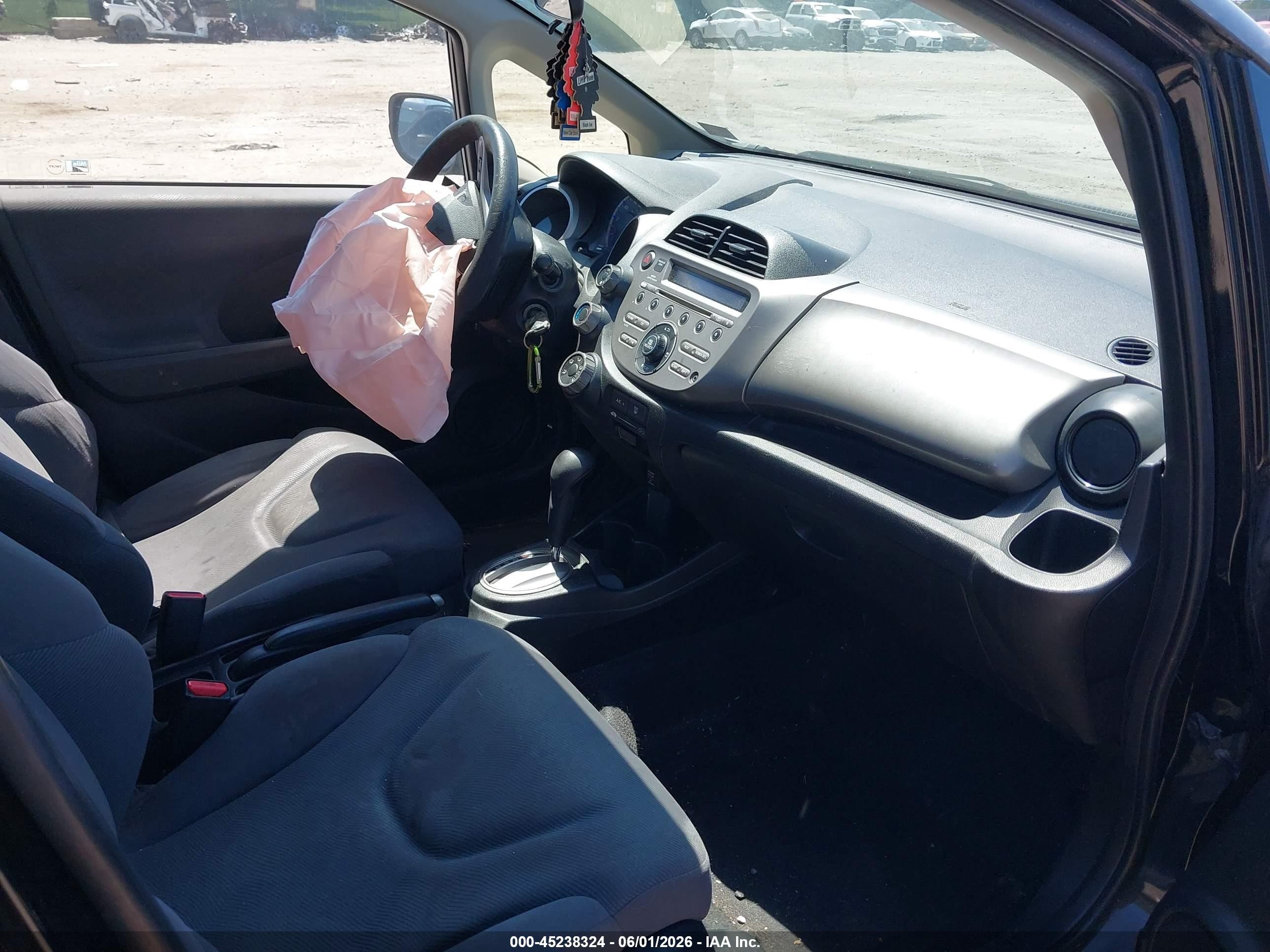 2012 Honda Fit   Black vin: JHMGE8H30CS008121