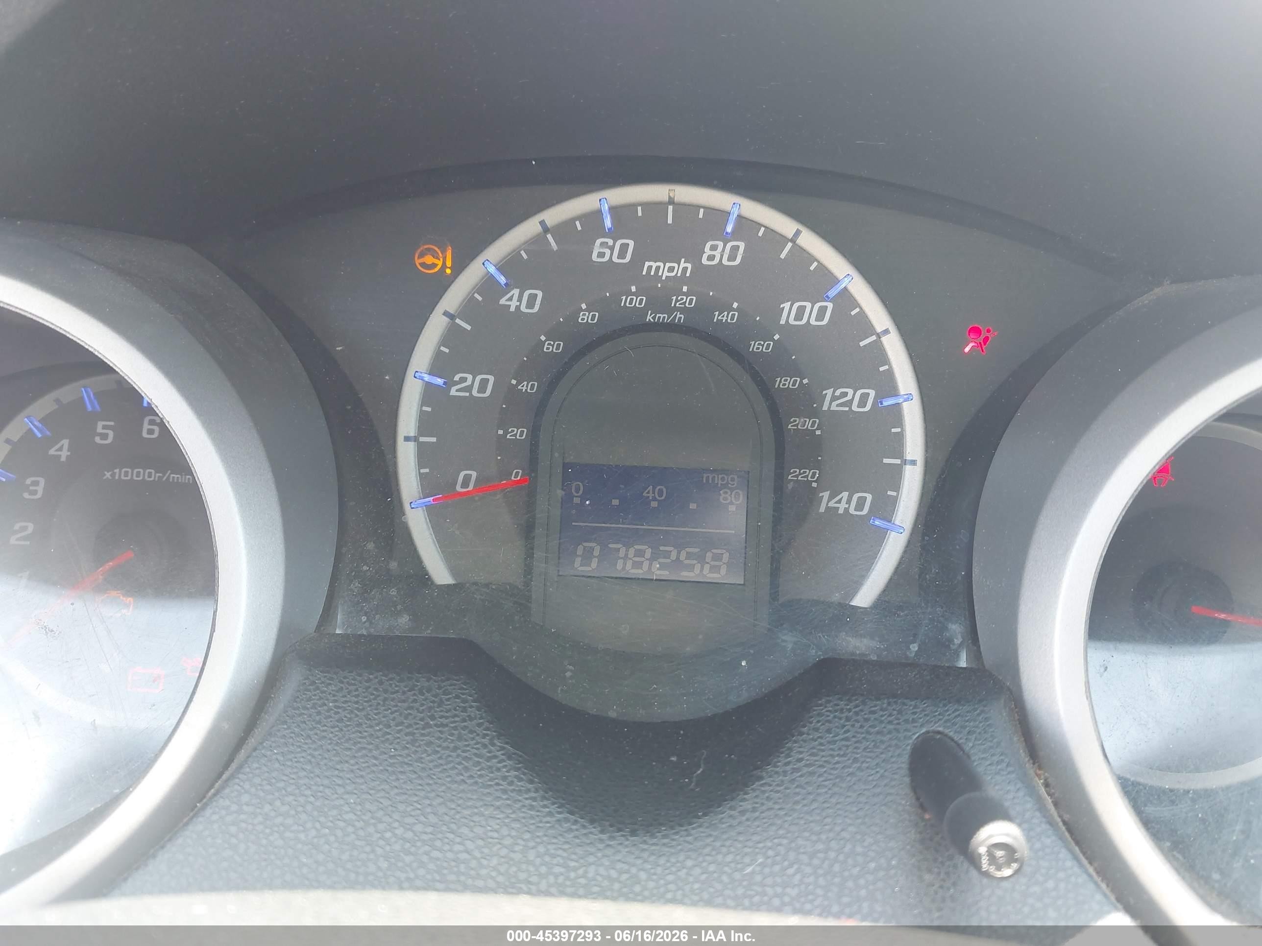 2013 Honda Fit   Red vin: JHMGE8H30DC010219