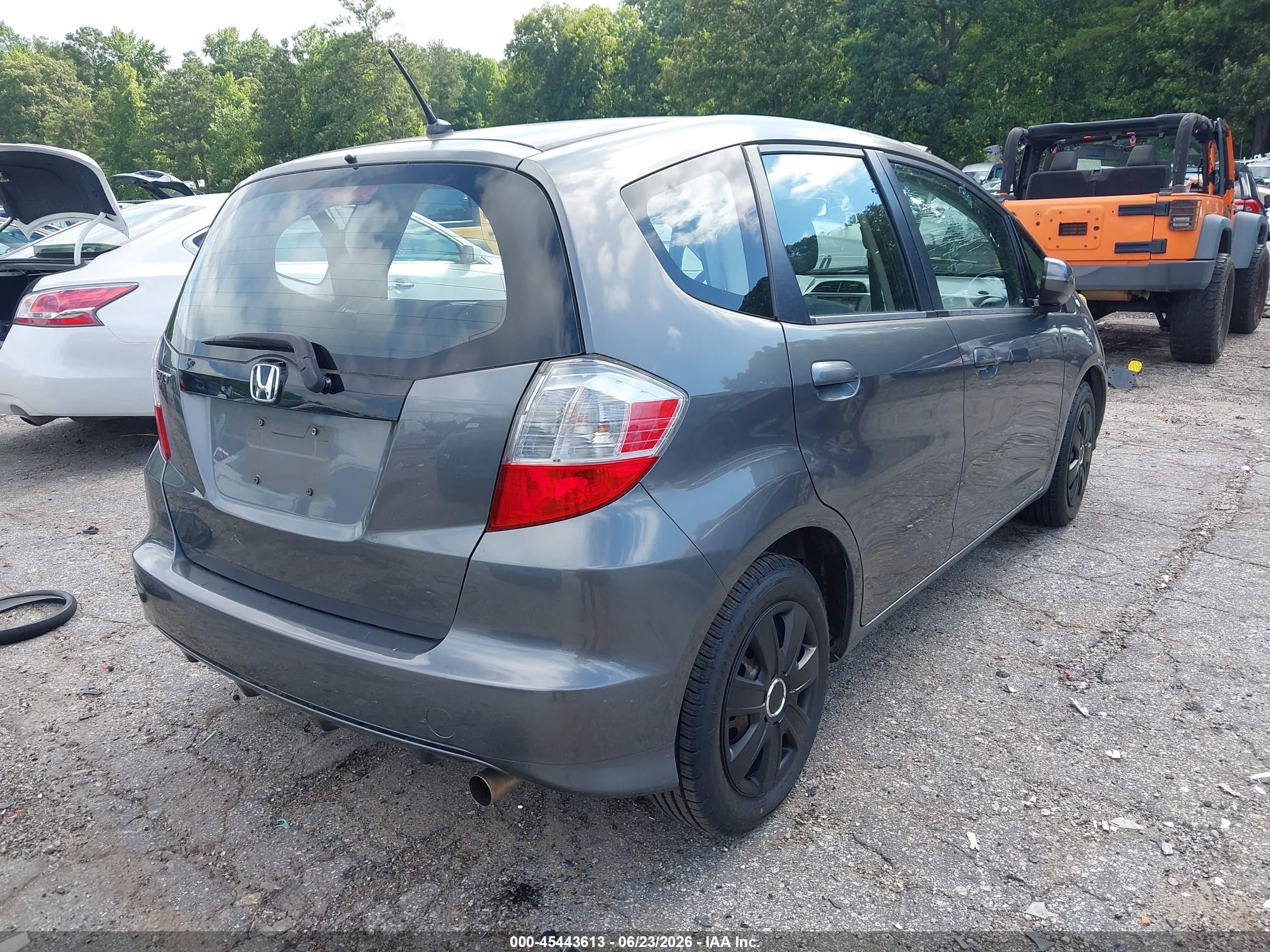 2013 Honda Fit   Gray vin: JHMGE8H30DC012505