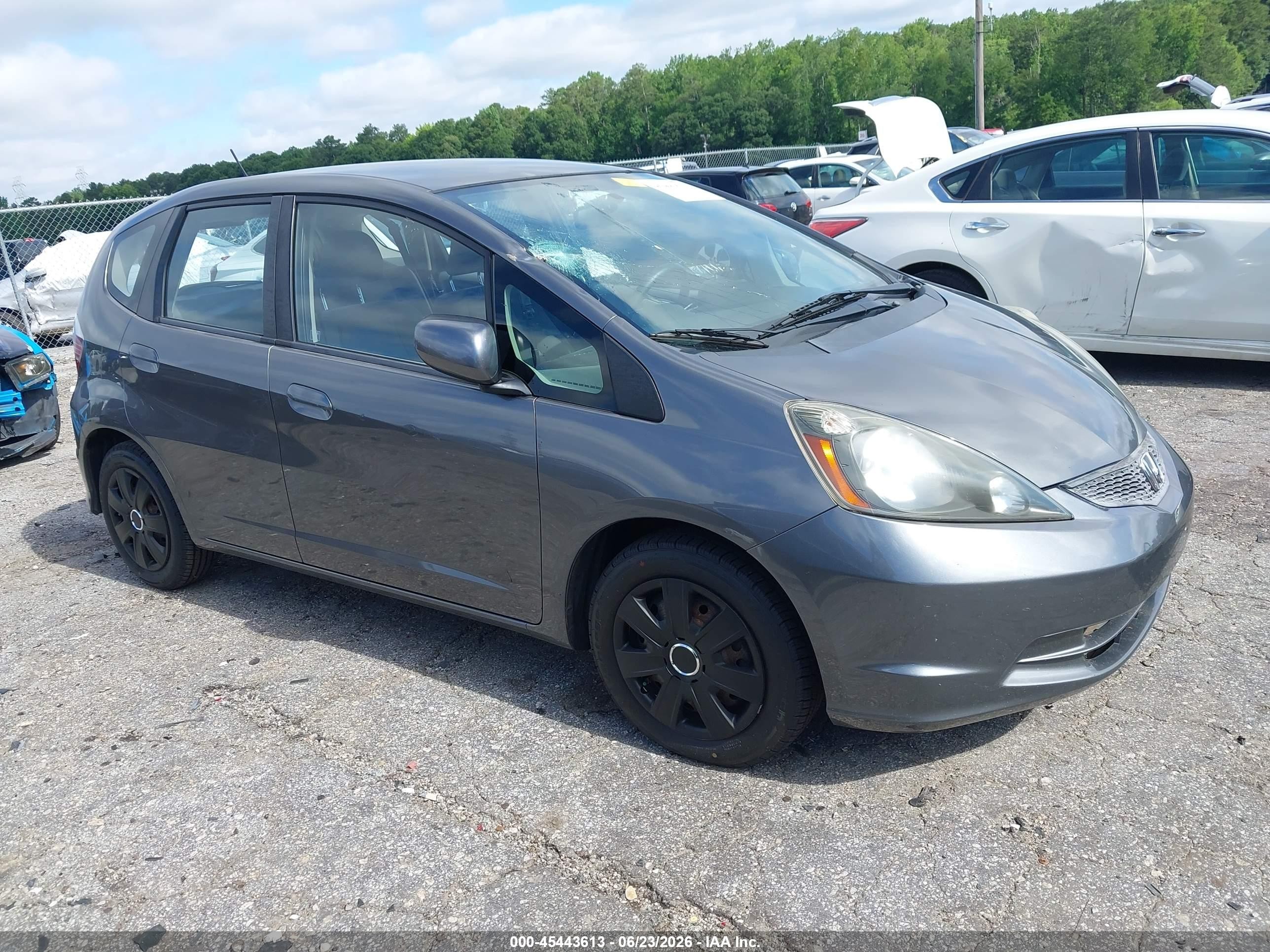 2013 Honda Fit   Gray vin: JHMGE8H30DC012505