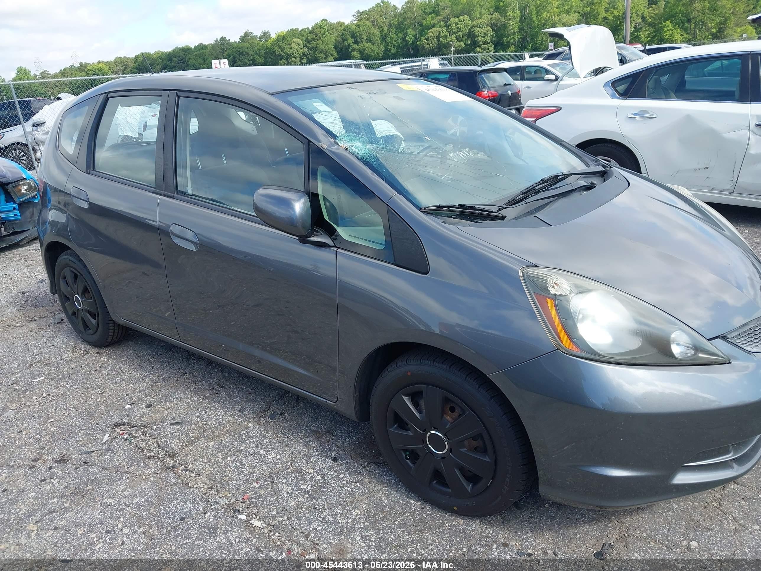 2013 Honda Fit   Gray vin: JHMGE8H30DC012505