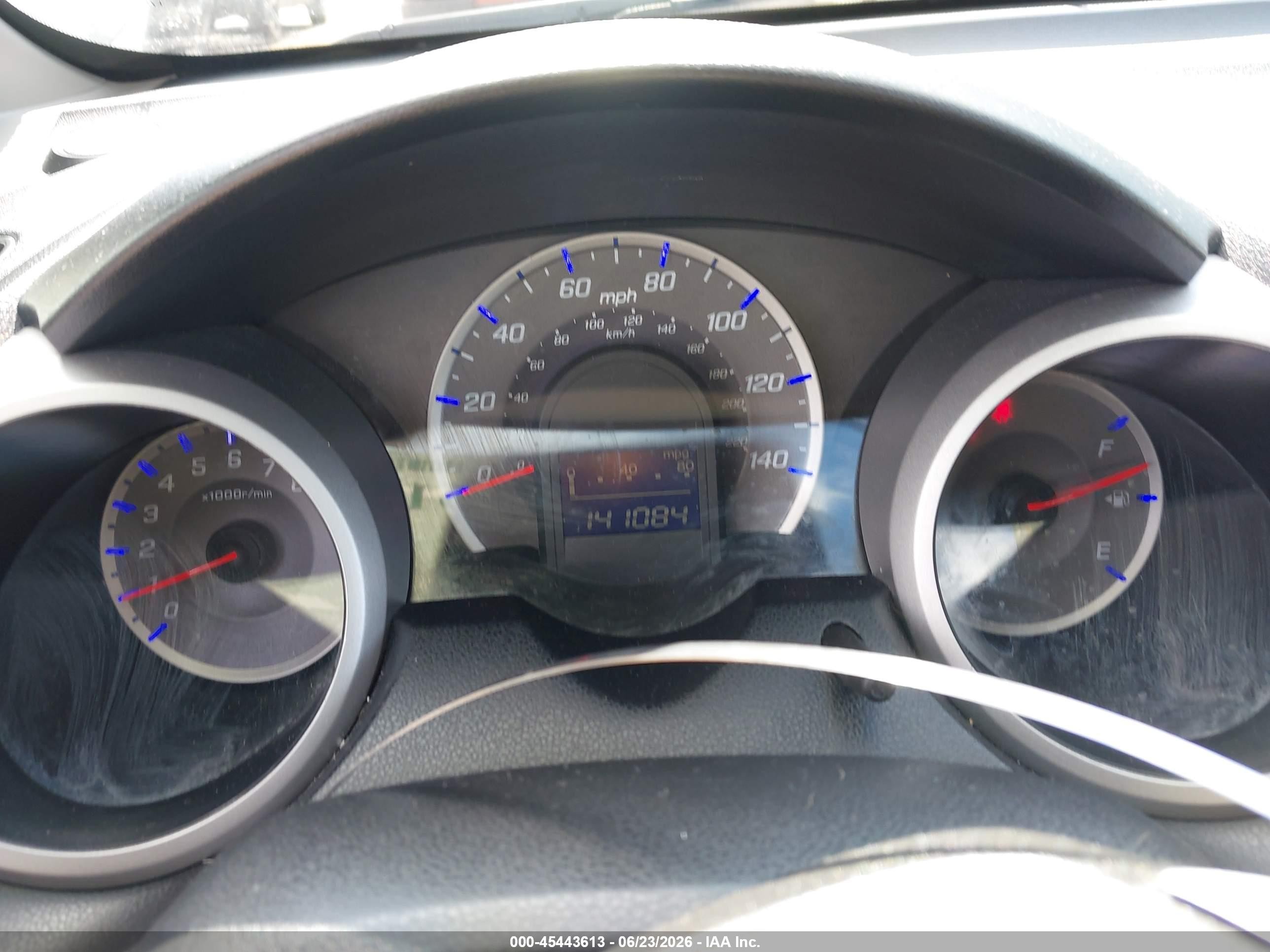 2013 Honda Fit   Gray vin: JHMGE8H30DC012505