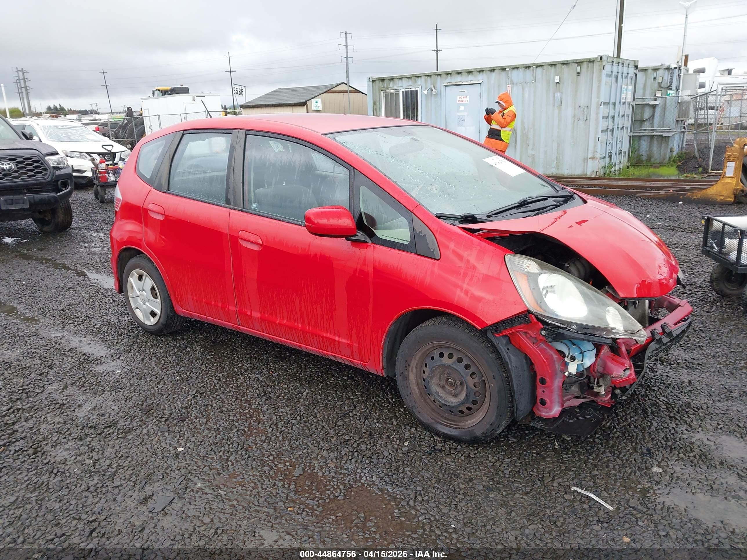 2013 Honda Fit   Красный vin: JHMGE8H30DC029420