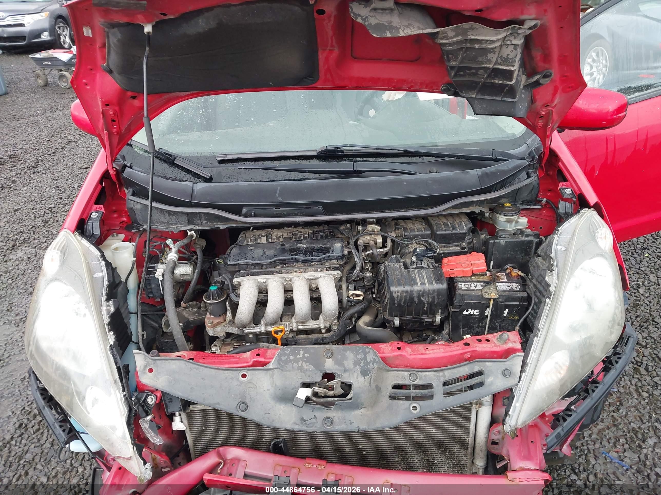 2013 Honda Fit   Red vin: JHMGE8H30DC029420