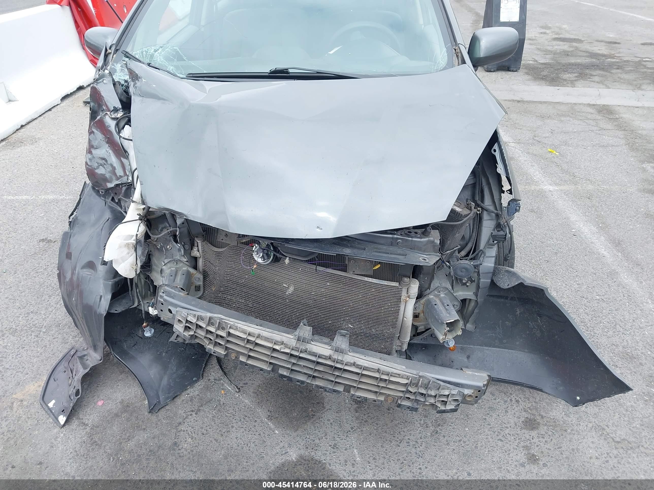 2013 Honda Fit   Gold vin: JHMGE8H30DC034570