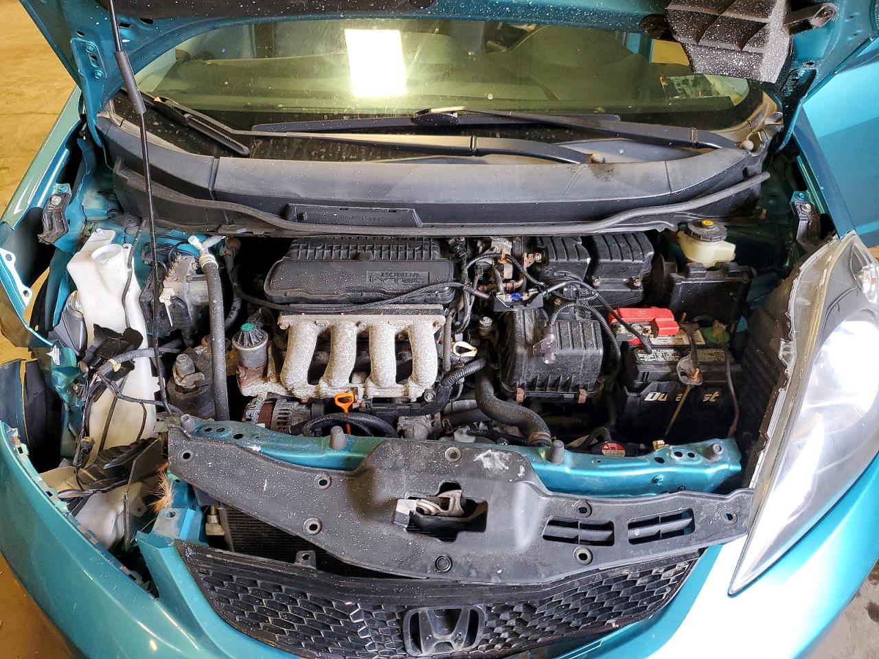2013 Honda Fit Turquoise vin: JHMGE8H30DC036948