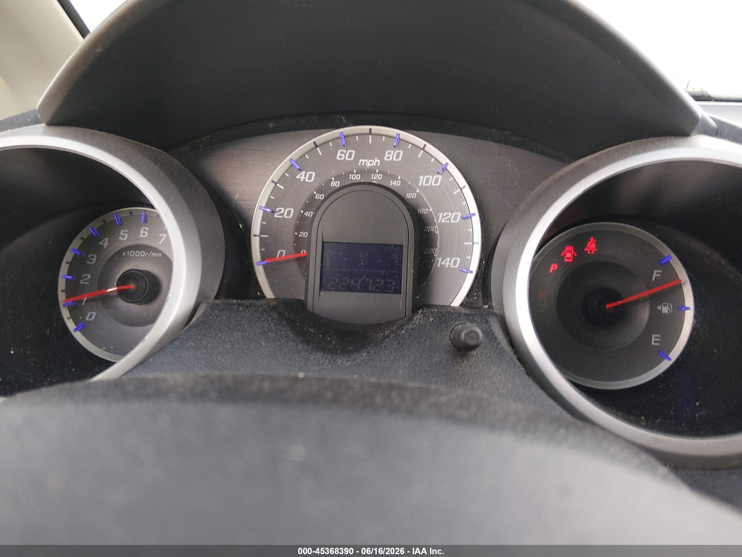 2013 Honda Fit Gray vin: JHMGE8H30DC046170