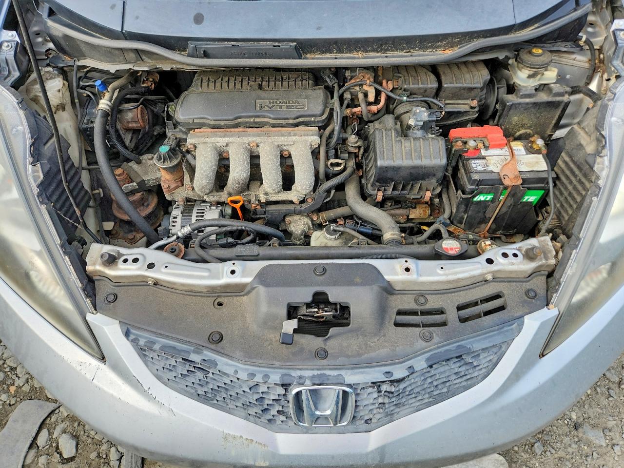 2013 Honda Fit Серебряный vin: JHMGE8H30DC049019