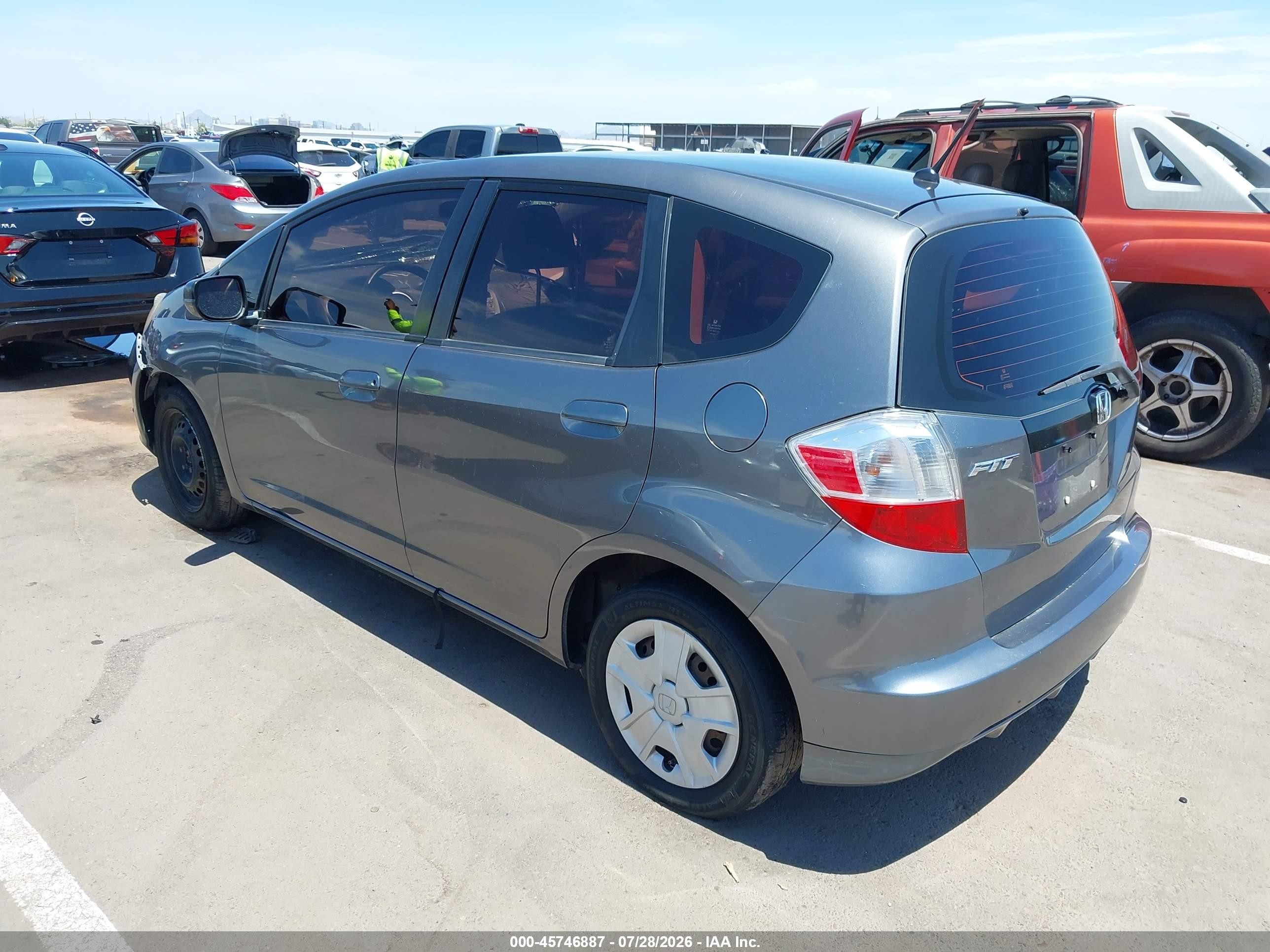 2013 Honda Fit   Gray vin: JHMGE8H30DC056746