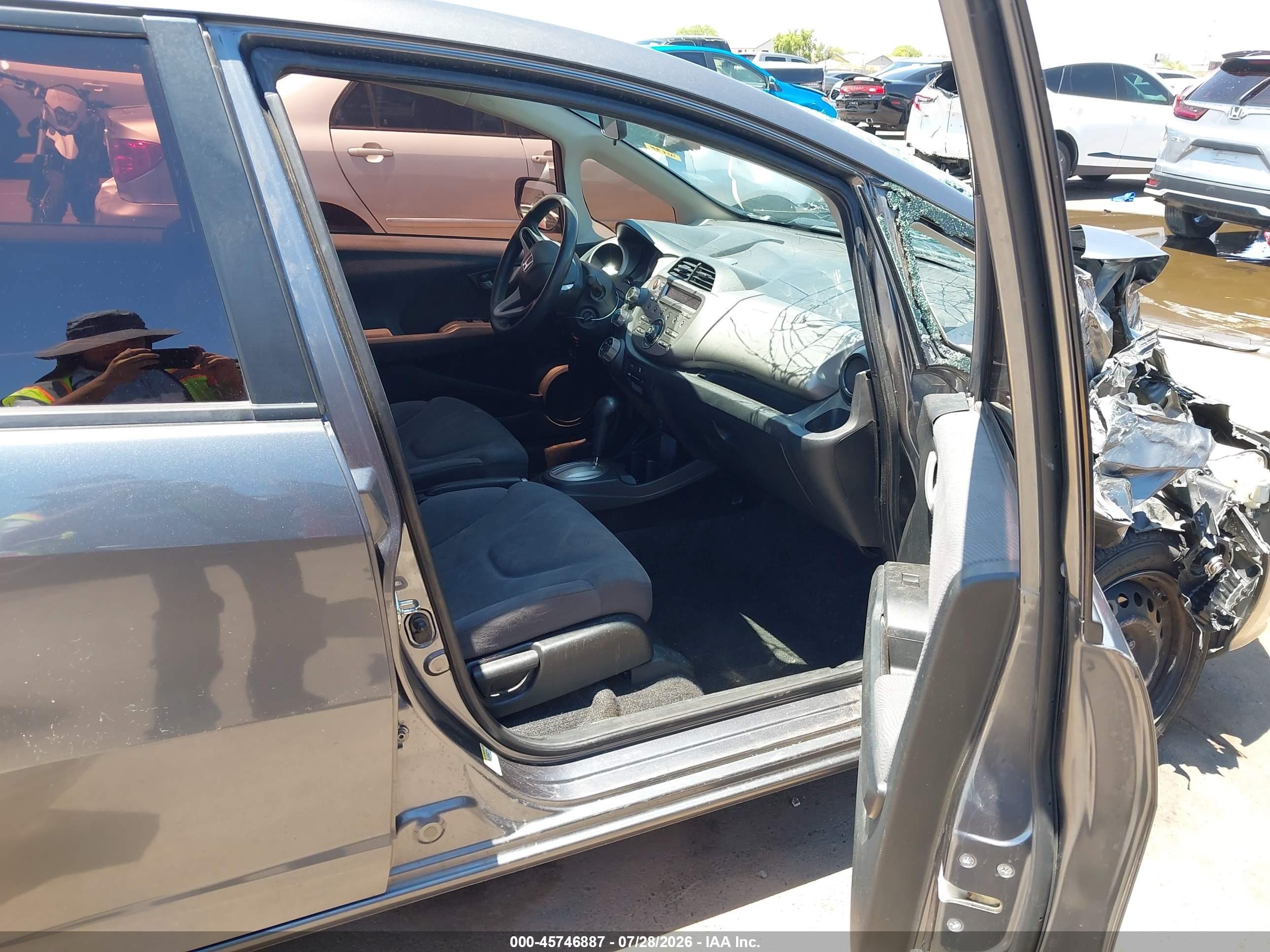 2013 Honda Fit   Gray vin: JHMGE8H30DC056746