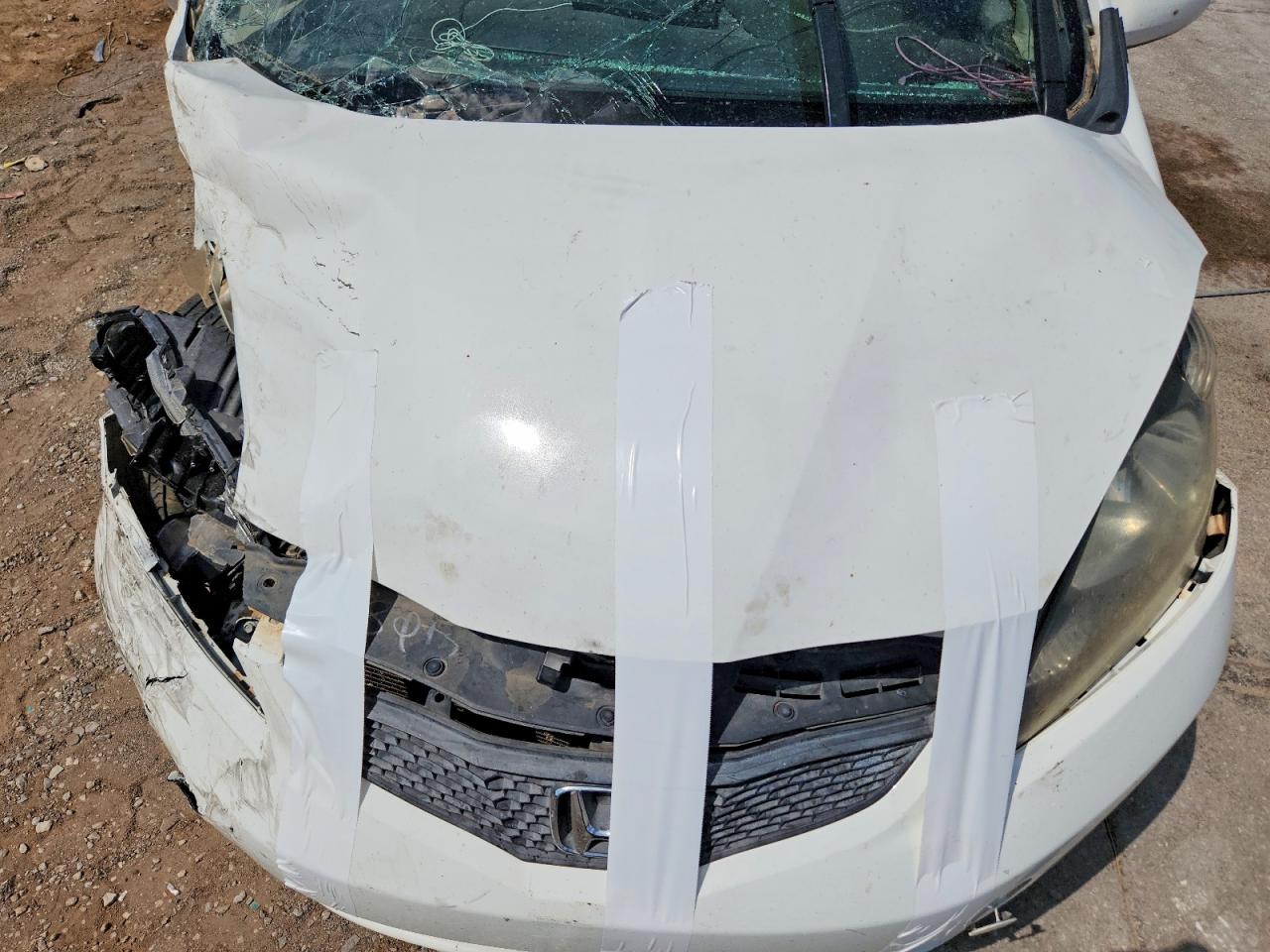 2013 Honda Fit White vin: JHMGE8H30DC073644