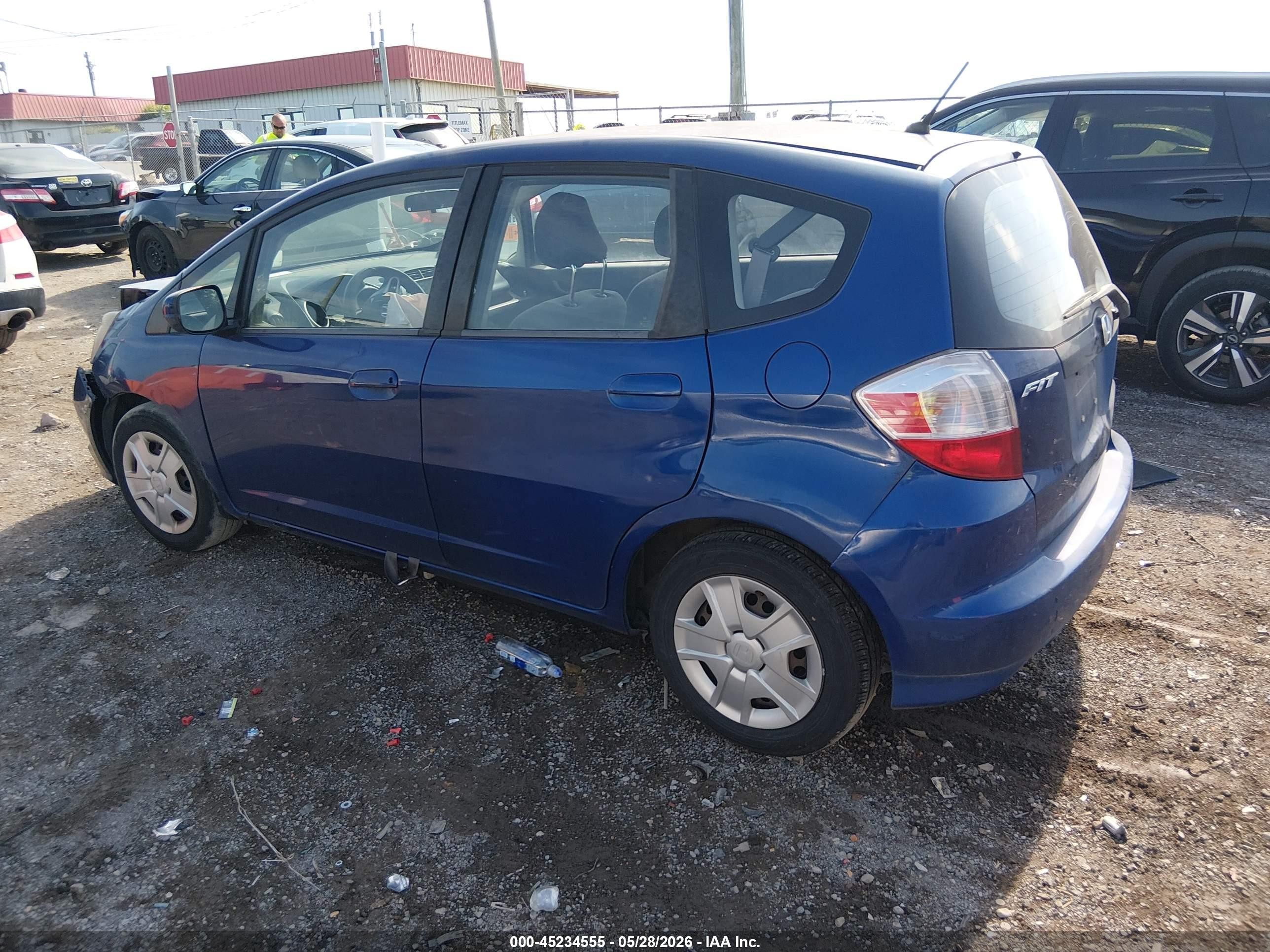 2013 Honda Fit   Gray vin: JHMGE8H30DC078262