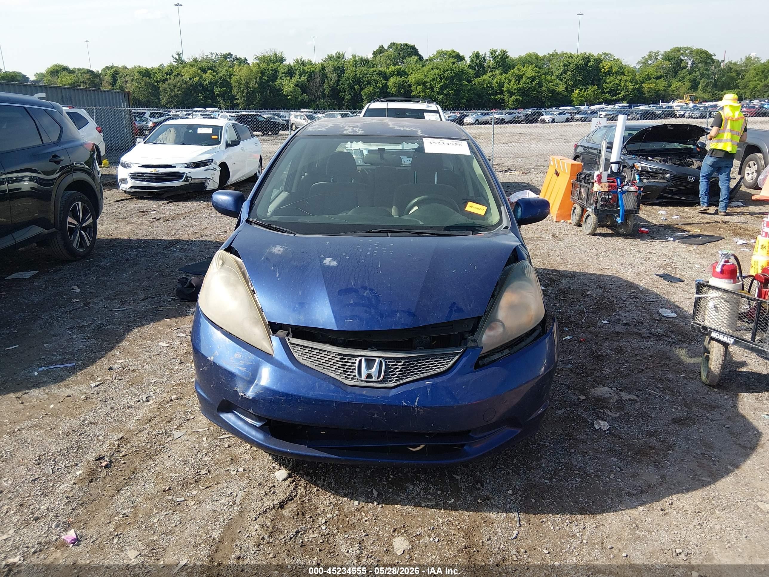 2013 Honda Fit   Gray vin: JHMGE8H30DC078262