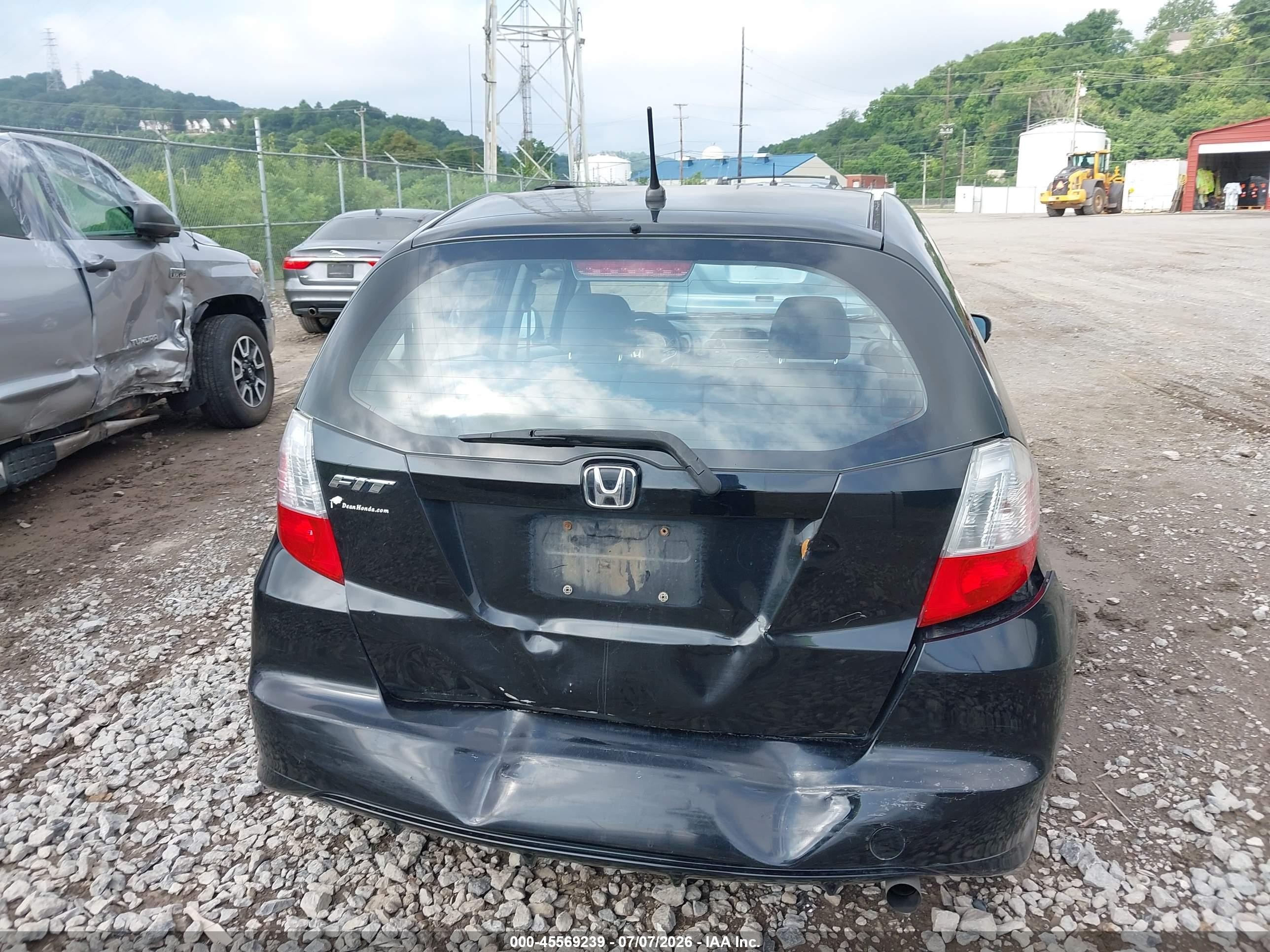 2011 Honda Fit   Black vin: JHMGE8H31BC010646