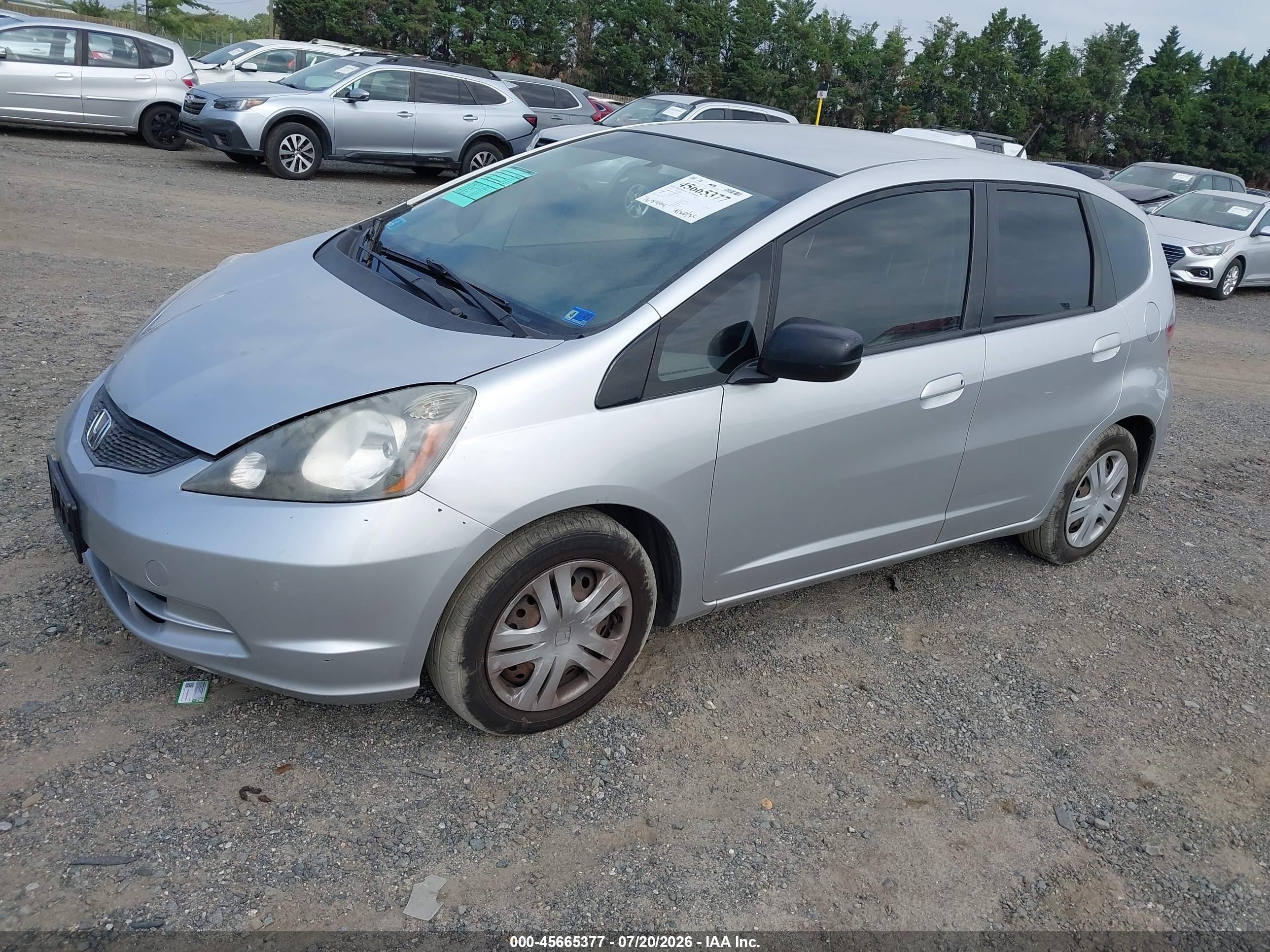2011 Honda Fit   Silver vin: JHMGE8H31BC013451
