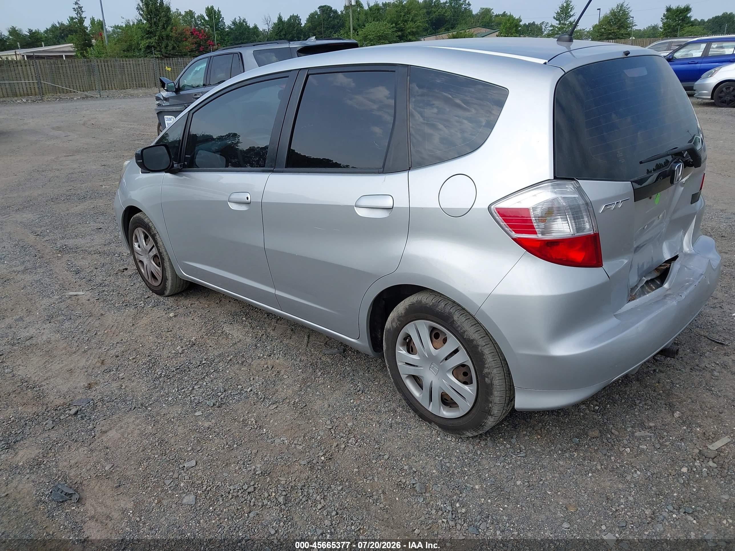 2011 Honda Fit   Silver vin: JHMGE8H31BC013451
