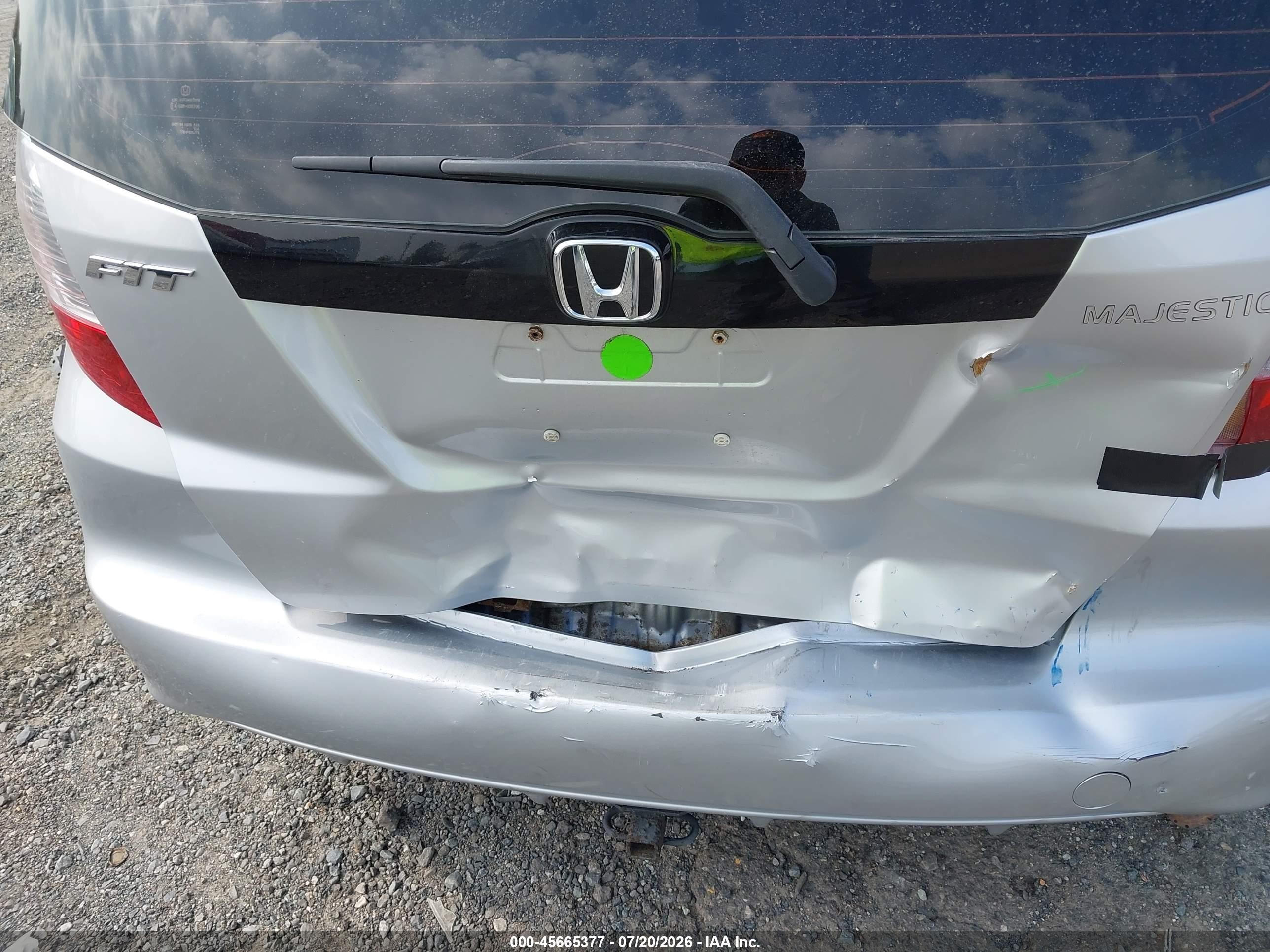 2011 Honda Fit   Silver vin: JHMGE8H31BC013451