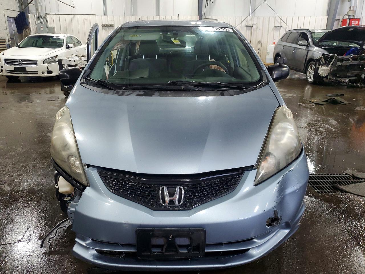 2011 Honda Fit Blue vin: JHMGE8H31BC025180