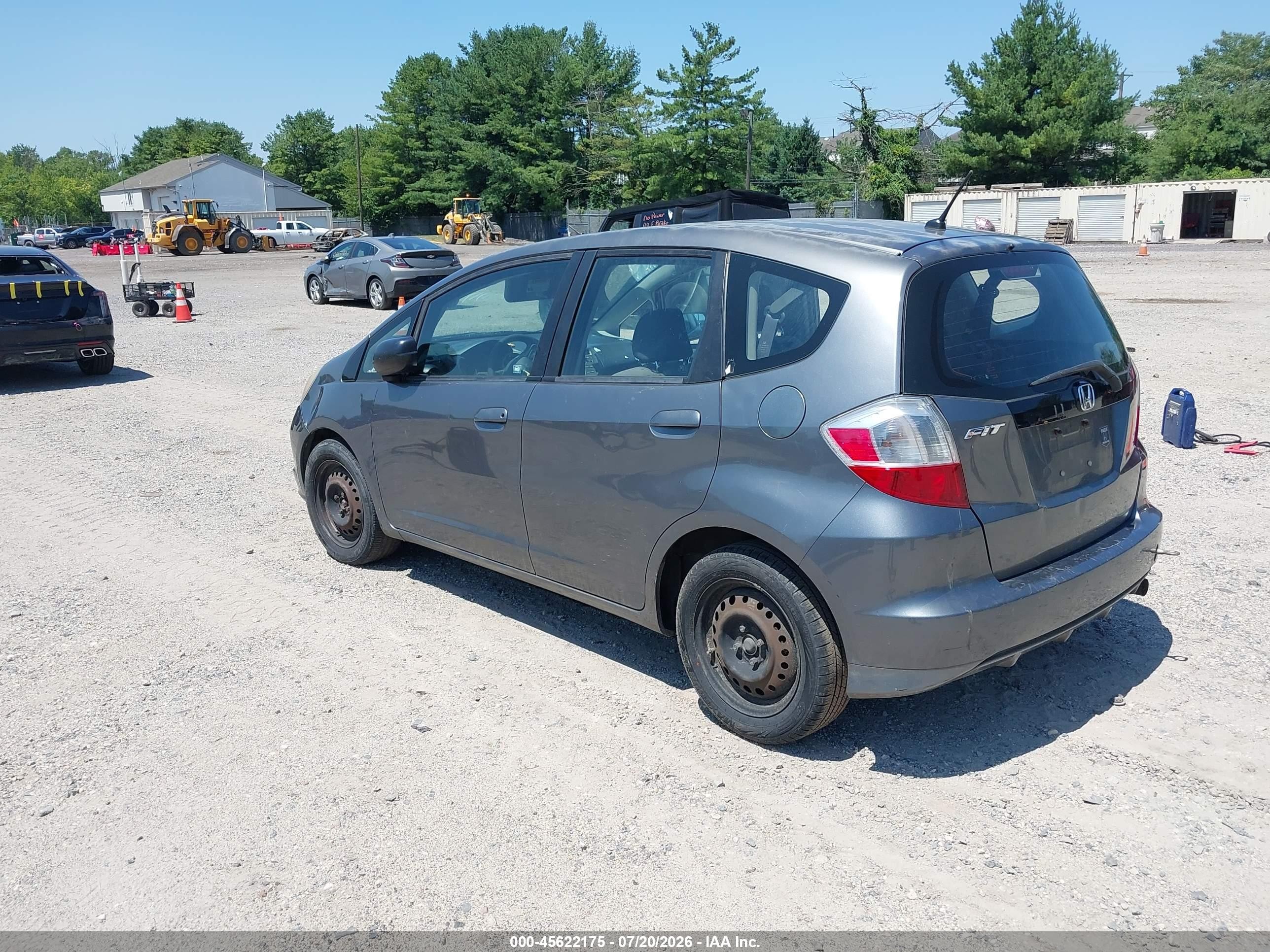 2011 Honda Fit   Gray vin: JHMGE8H31BS007395