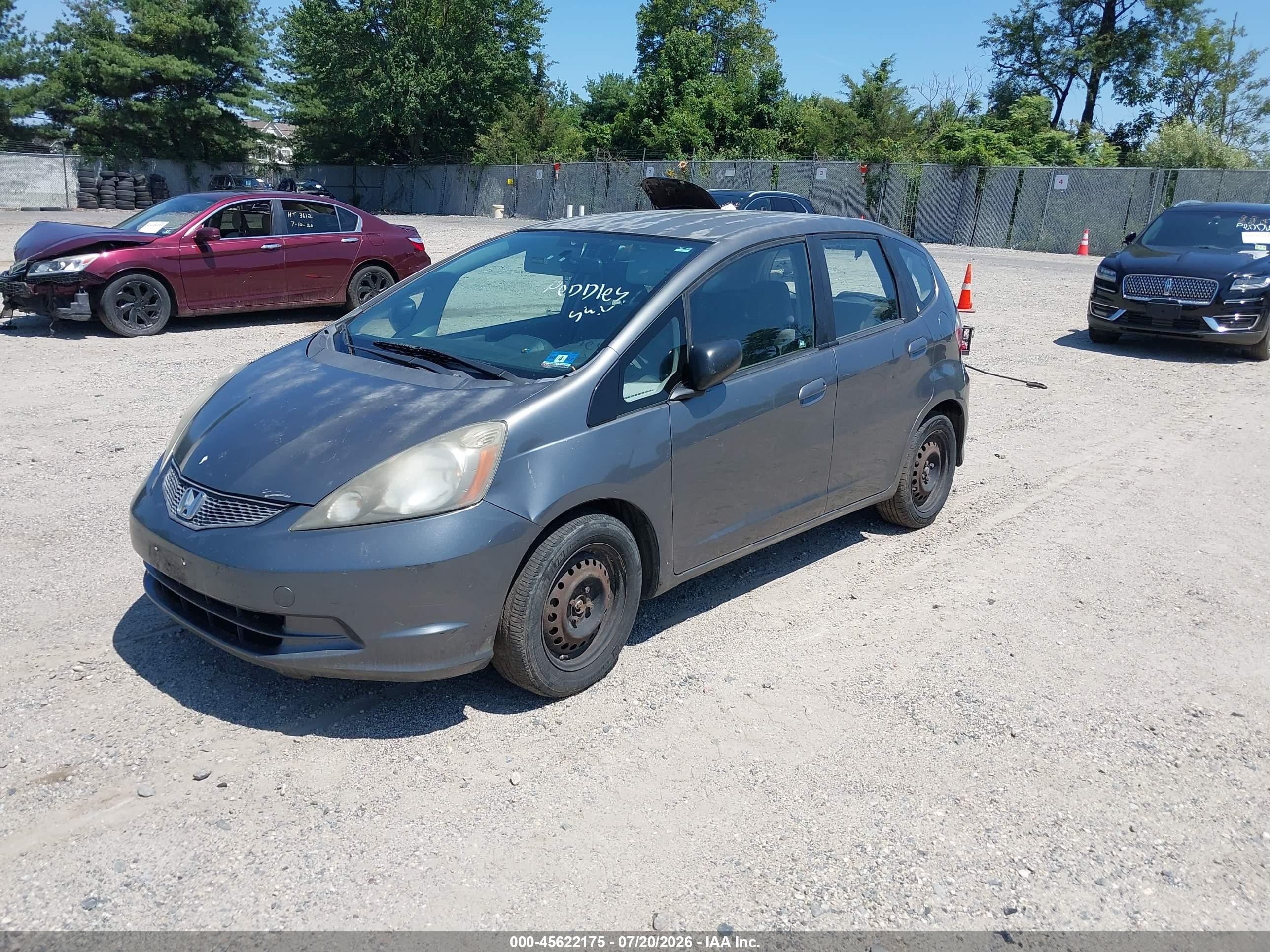 2011 Honda Fit   Gray vin: JHMGE8H31BS007395