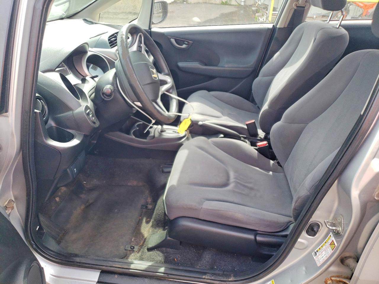2012 Honda Fit Серебряный vin: JHMGE8H31CC005299