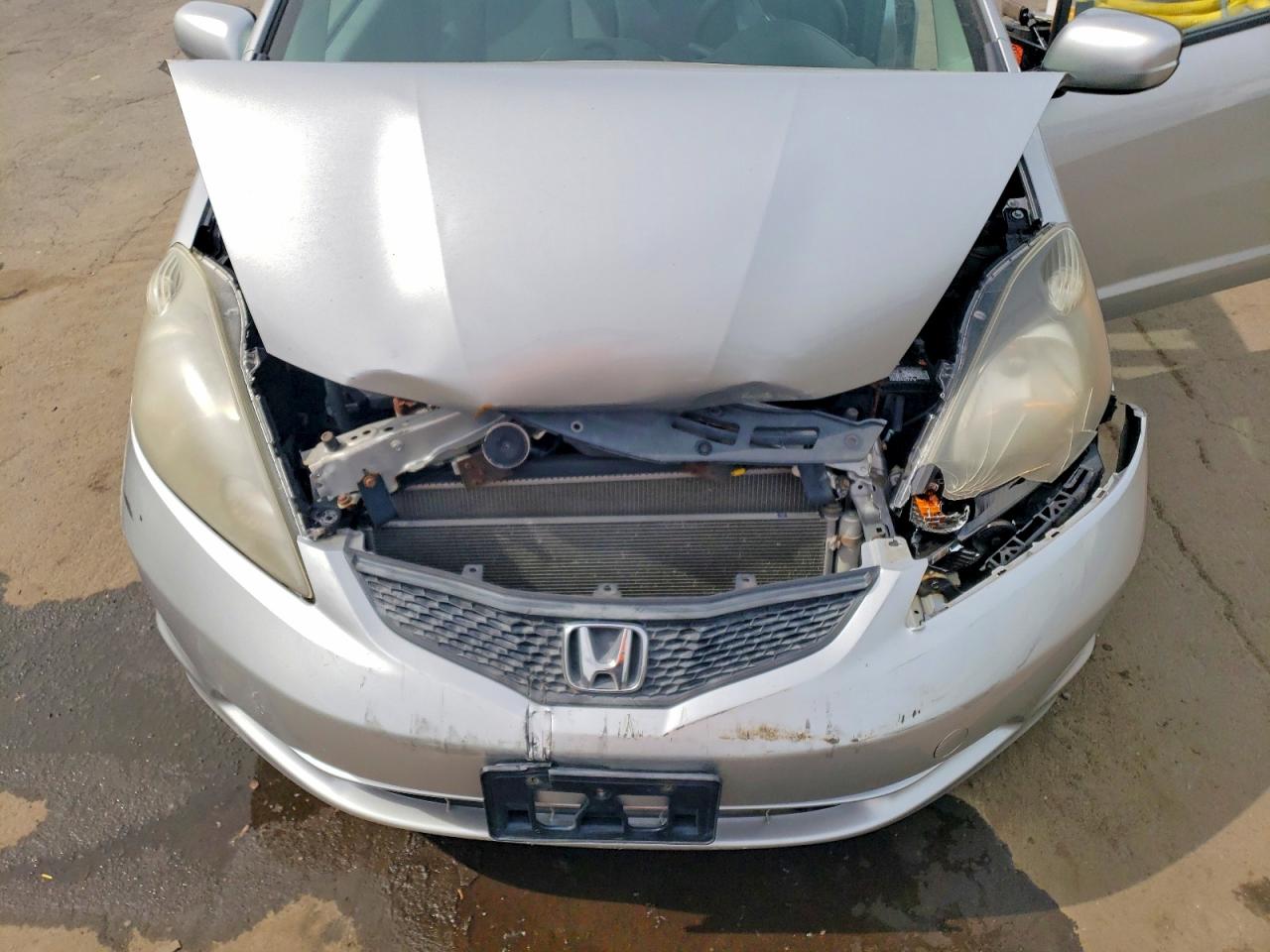 2012 Honda Fit Серебряный vin: JHMGE8H31CC005299
