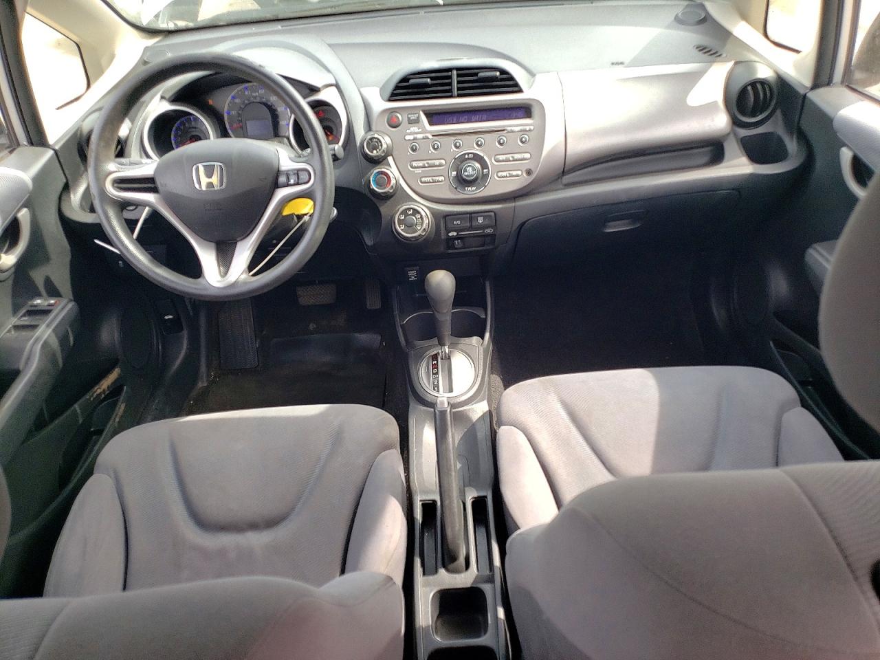 2012 Honda Fit Серебряный vin: JHMGE8H31CC005299