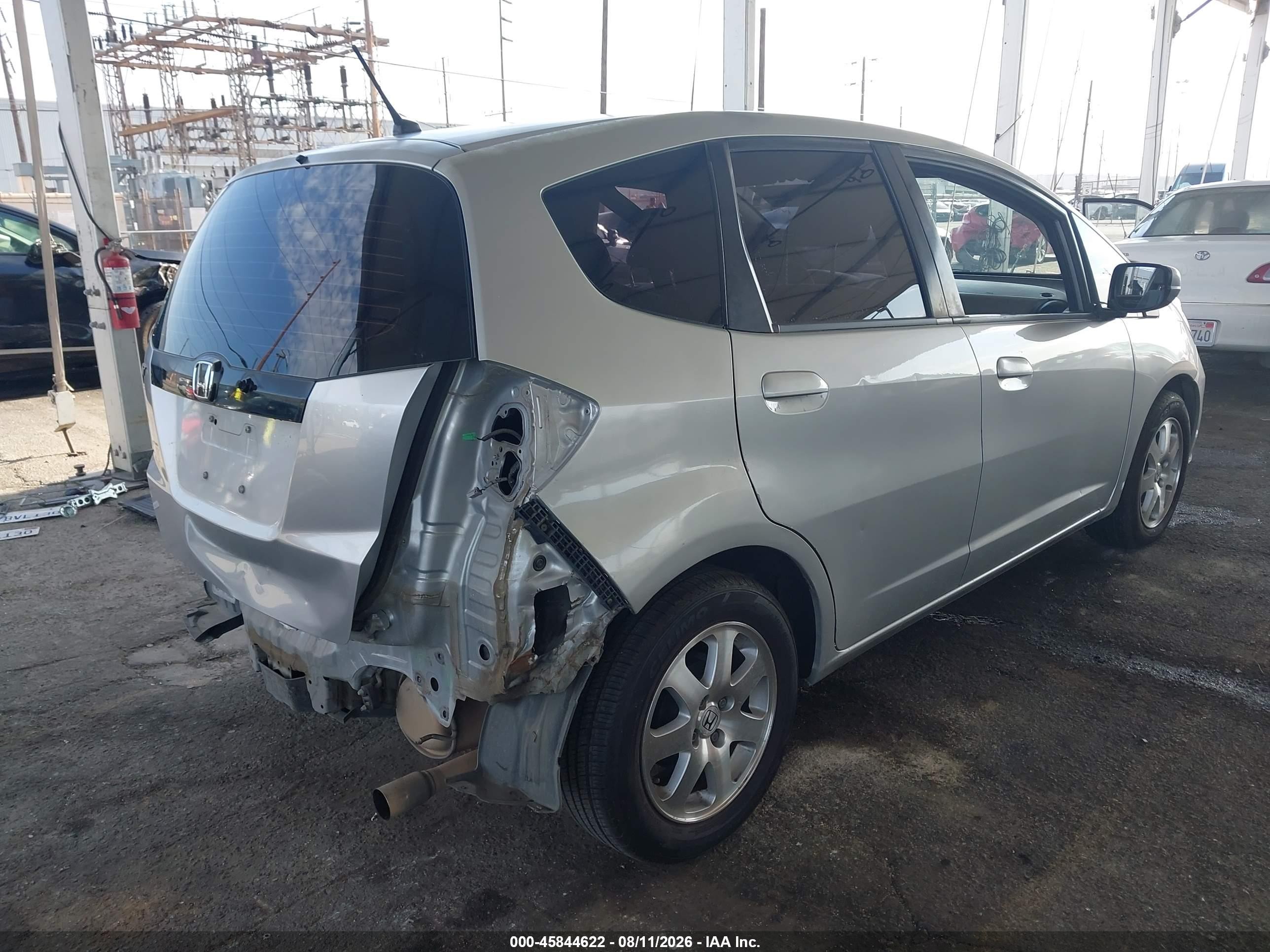 2013 Honda Fit   Silver vin: JHMGE8H31DC002145