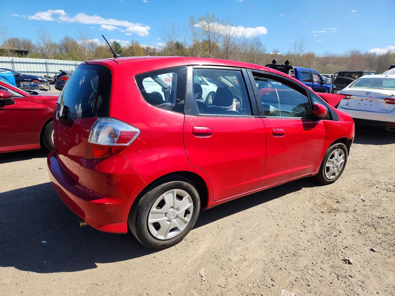 2013 Honda Fit Red vin: JHMGE8H31DC003313